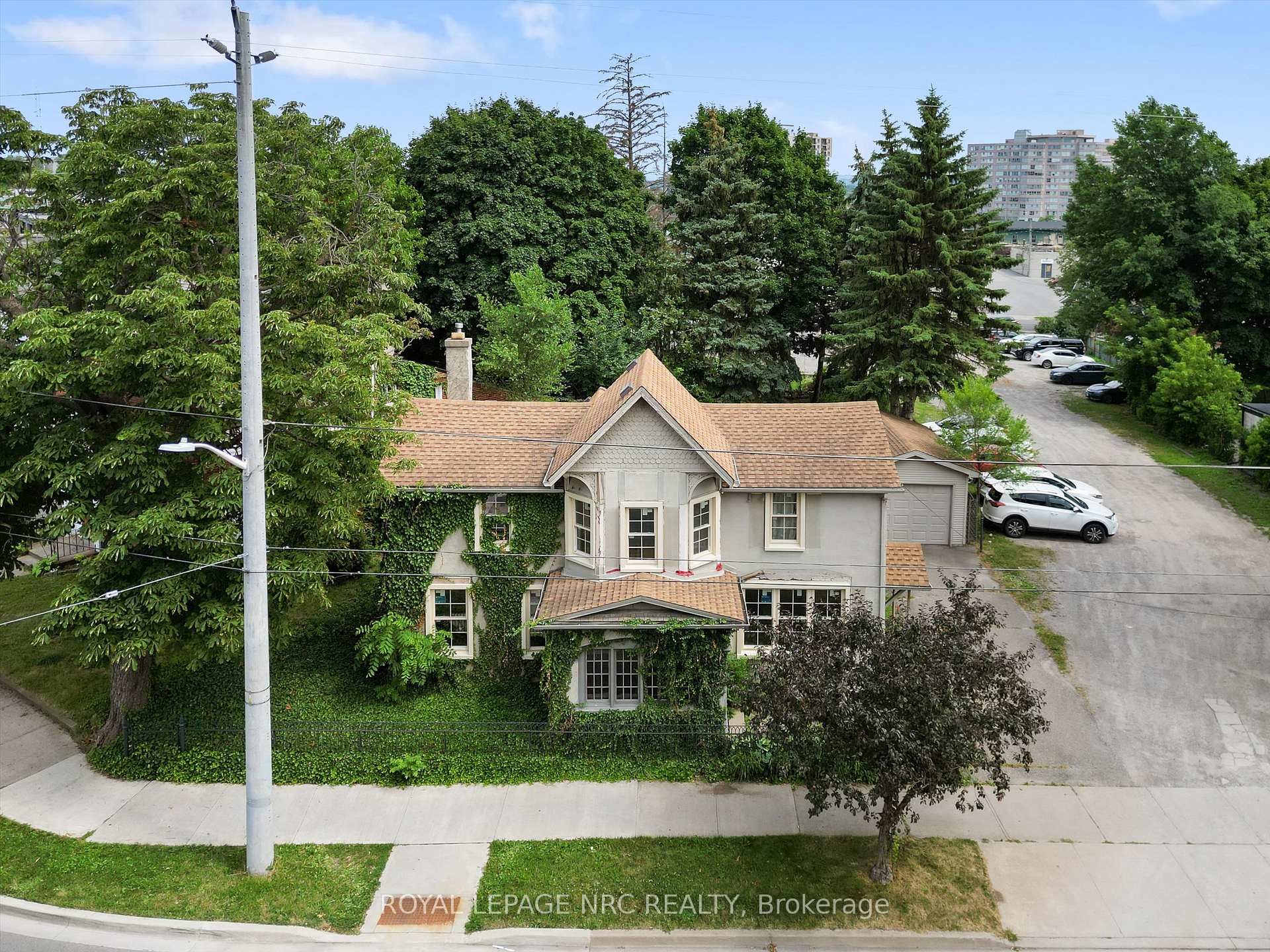 Photo 7 of 228 King Street, St. Catharines, Downtown — HOMEH