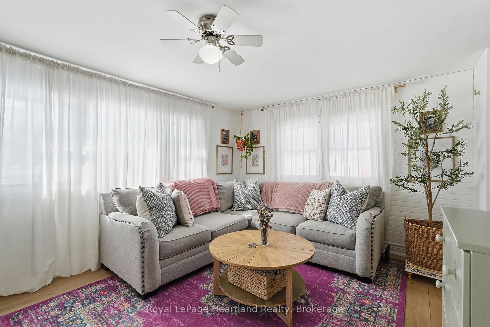 Photo 5 of 17 Clarke Street S, Minto — HOMEH