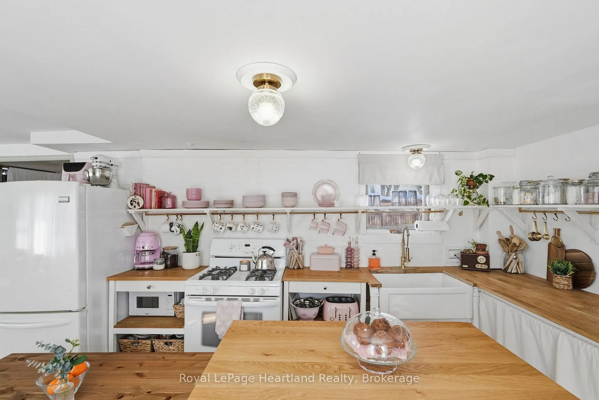 Photo 8 of 17 Clarke Street S, Minto — HOMEH