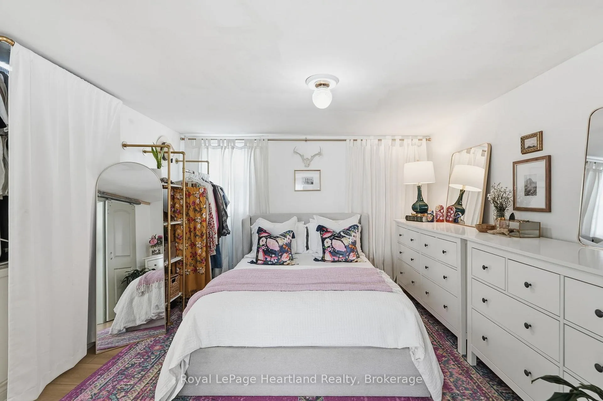 Photo 13 of 17 Clarke Street S, Minto — HOMEH
