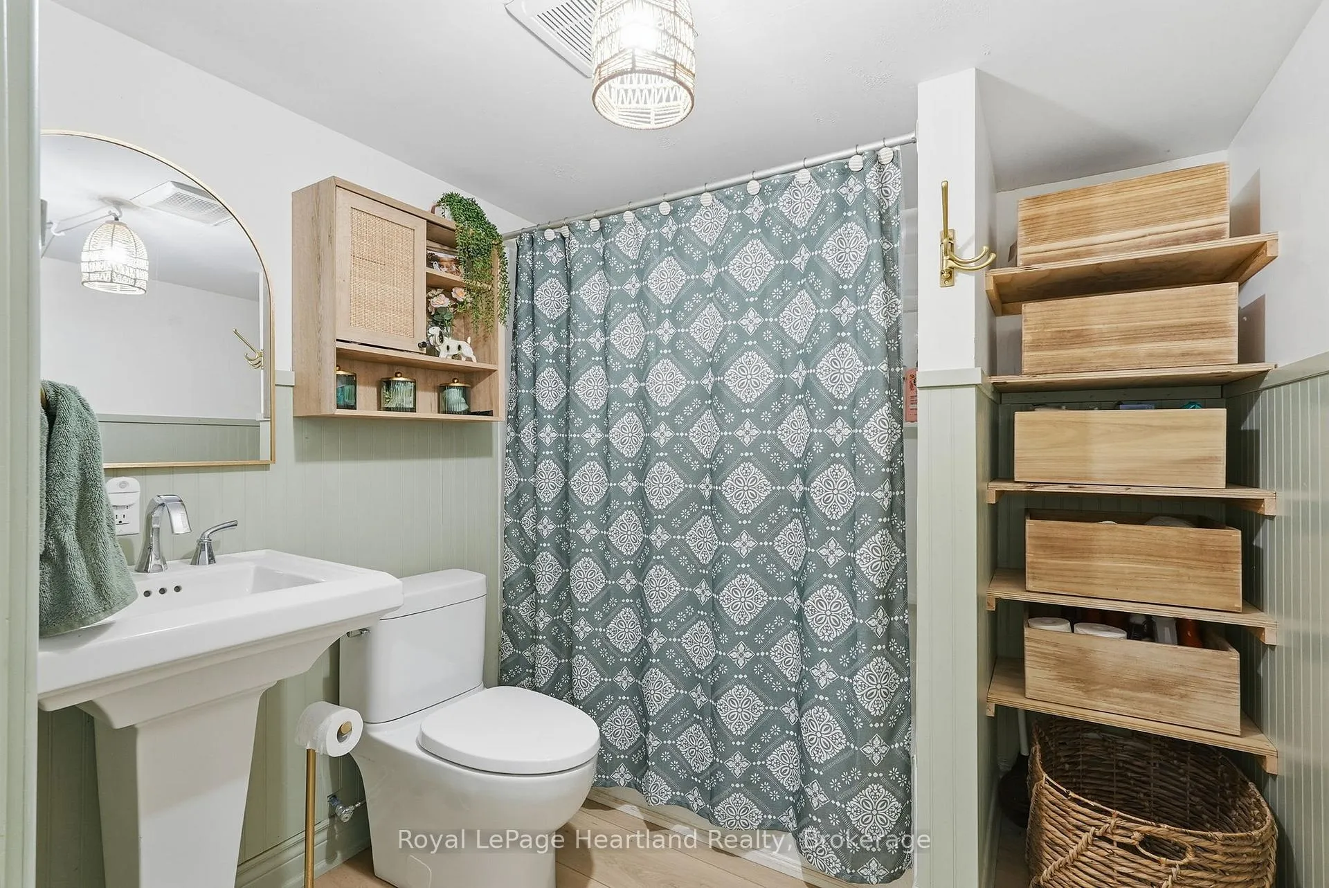 Photo 16 of 17 Clarke Street S, Minto — HOMEH