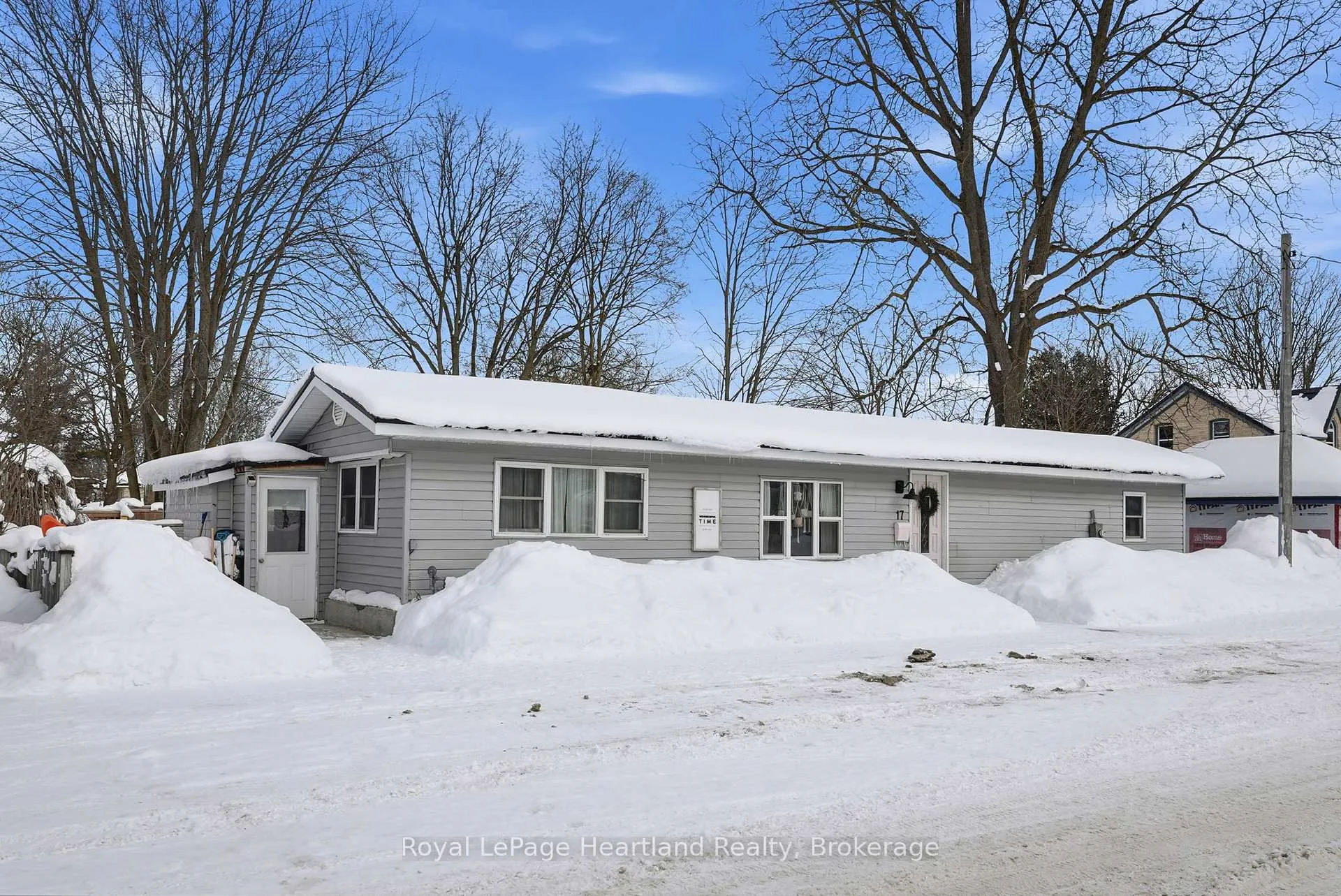 Photo 25 of 17 Clarke Street S, Minto — HOMEH