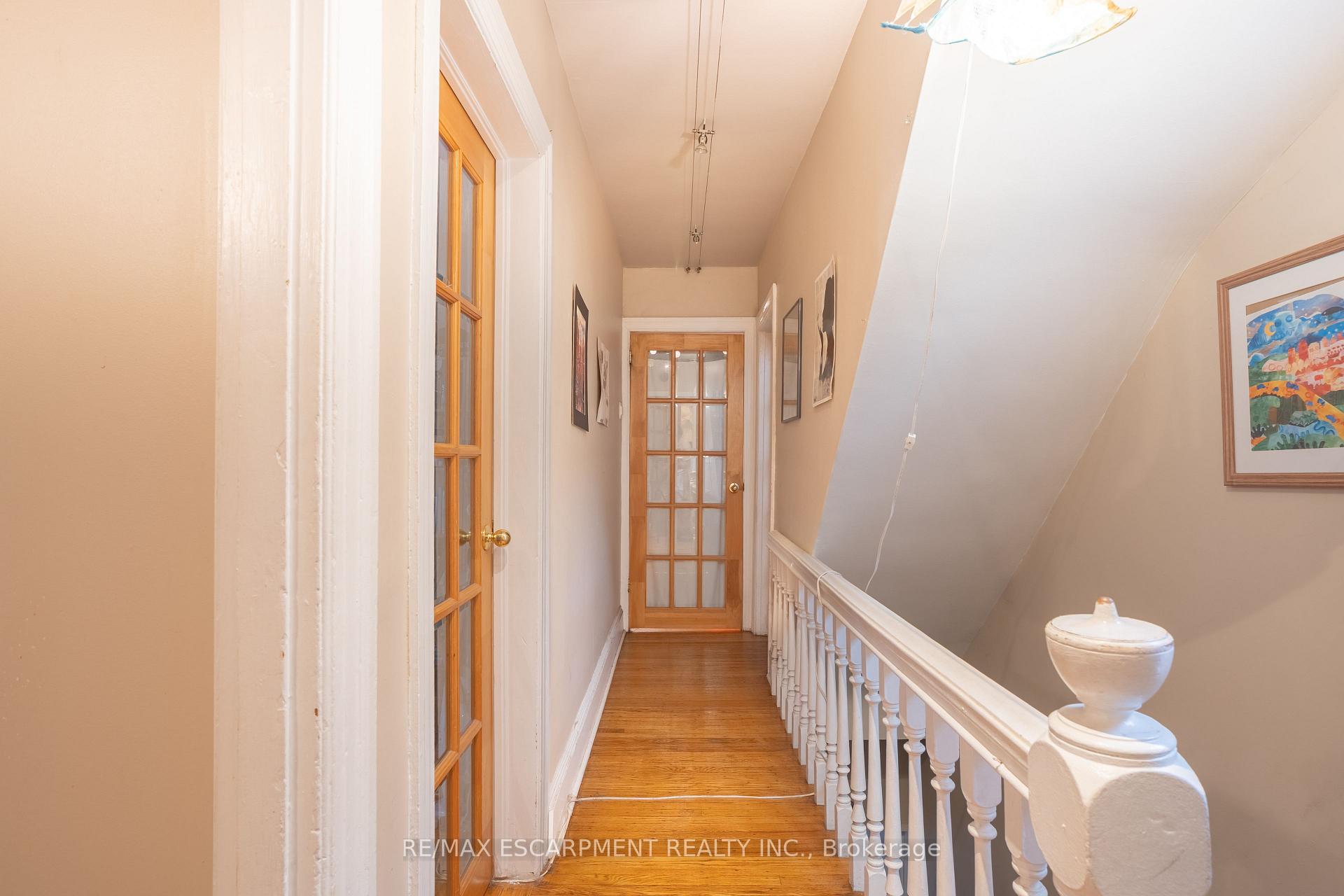 Photo 8 of 175 Burris Street, Hamilton, St. Clair — HOMEH