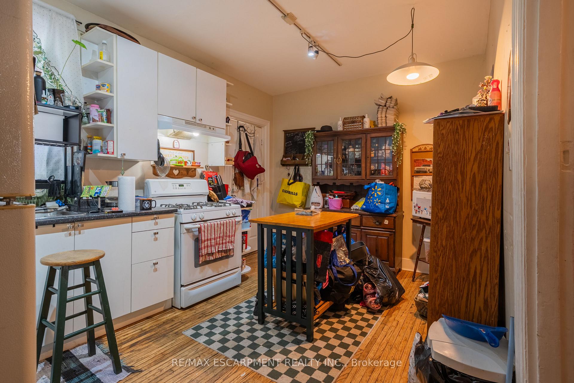 Photo 38 of 175 Burris Street, Hamilton, St. Clair — HOMEH