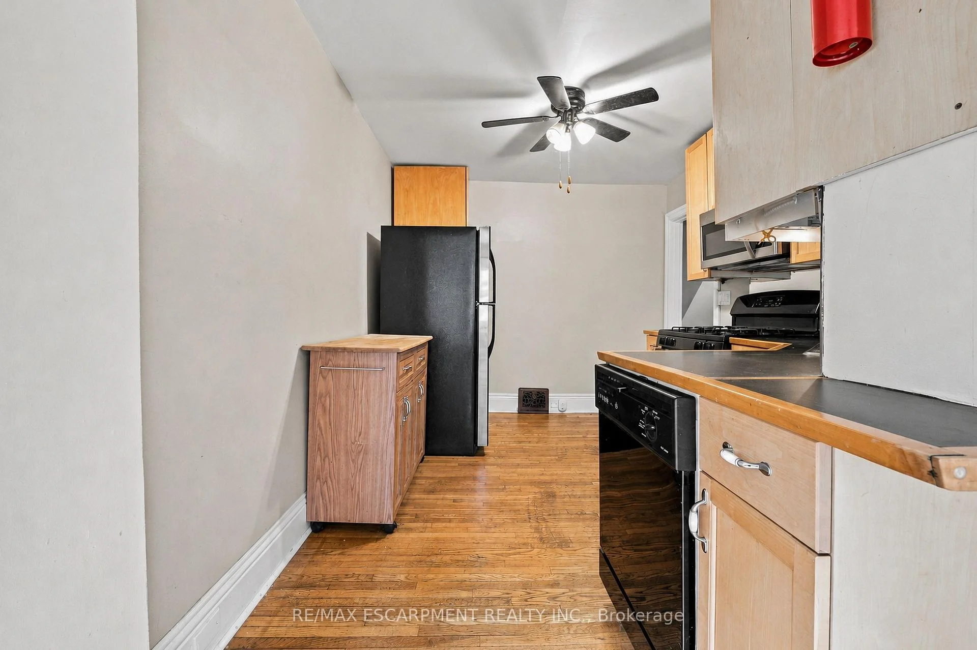 Photo 25 of 175 Burris Street, Hamilton, St. Clair — HOMEH