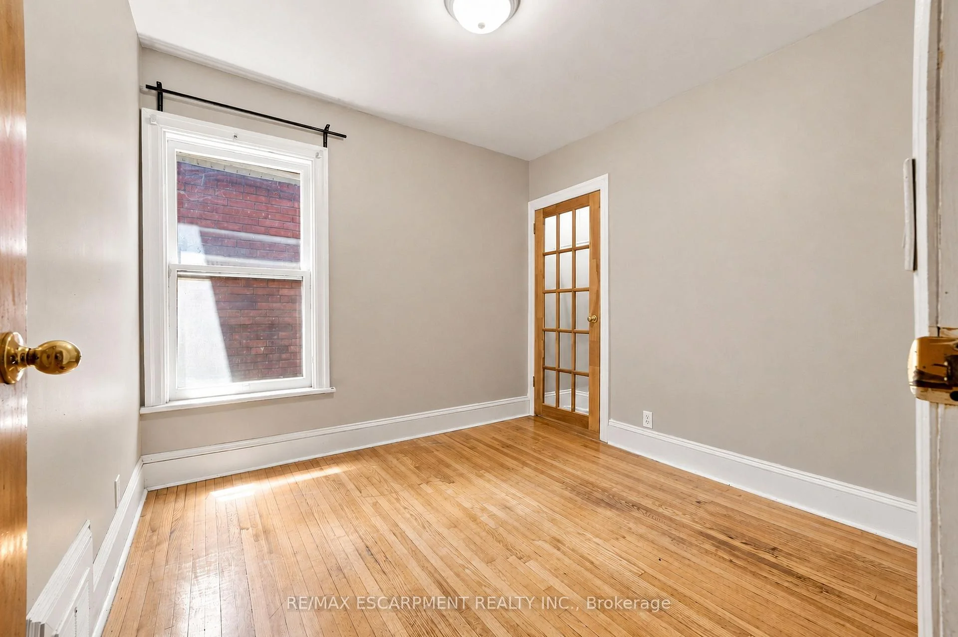 Photo 35 of 175 Burris Street, Hamilton, St. Clair — HOMEH