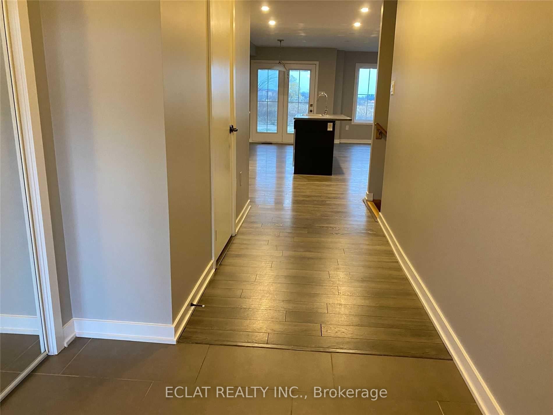 Photo 6 of 51 Sherway Street, Hamilton, Stoney Creek Mountain — HOMEH