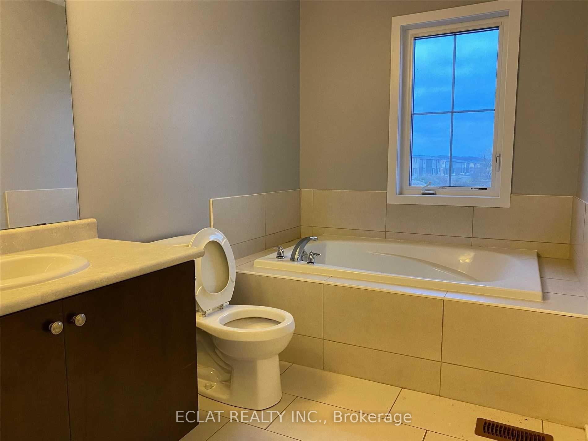 Photo 10 of 51 Sherway Street, Hamilton, Stoney Creek Mountain — HOMEH