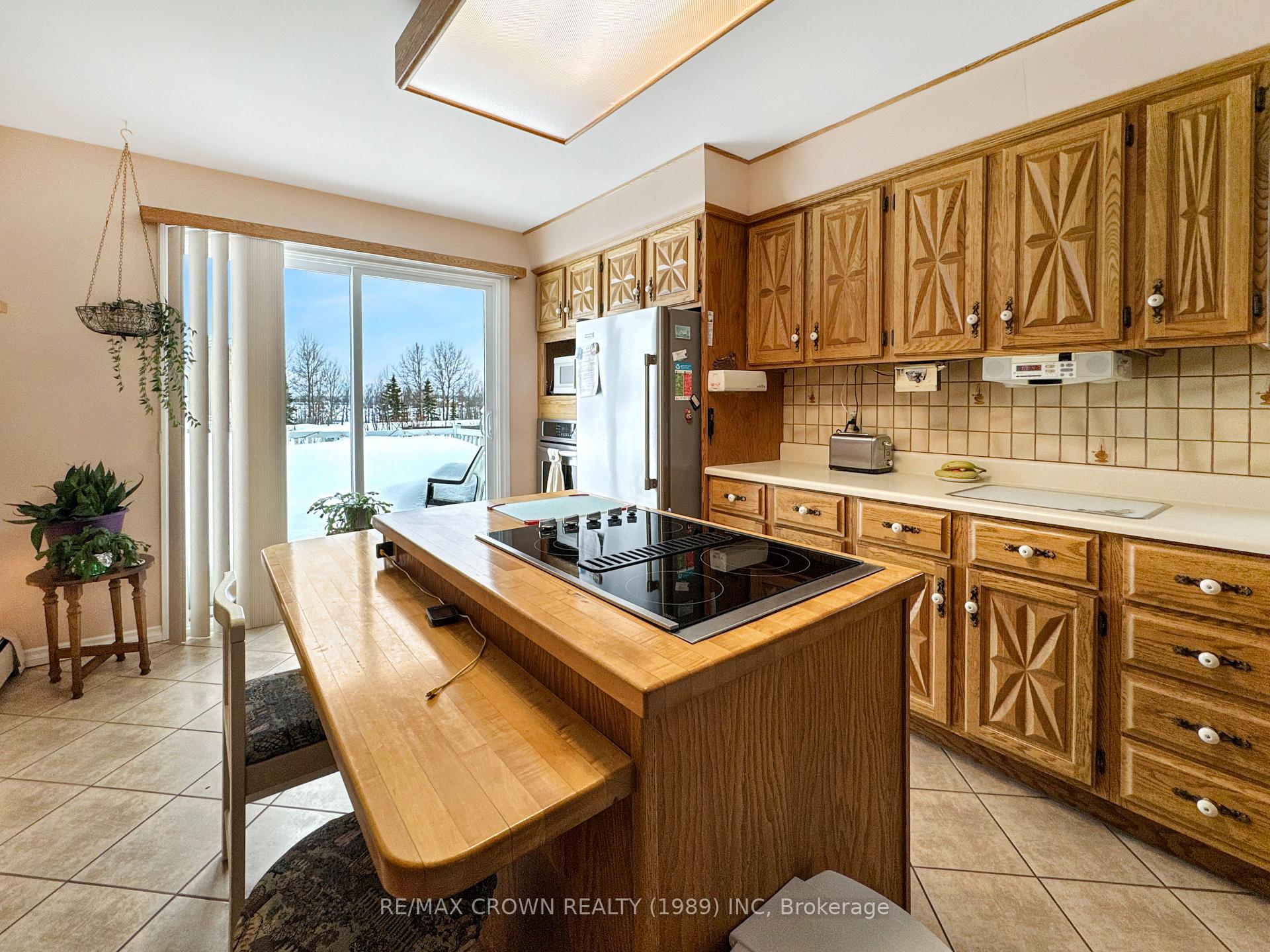 Photo 9 of 1501 West Street, Hearst — HOMEH