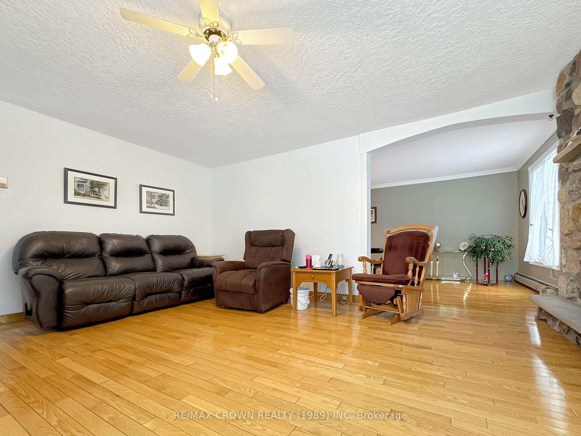 Photo 12 of 1501 West Street, Hearst — HOMEH