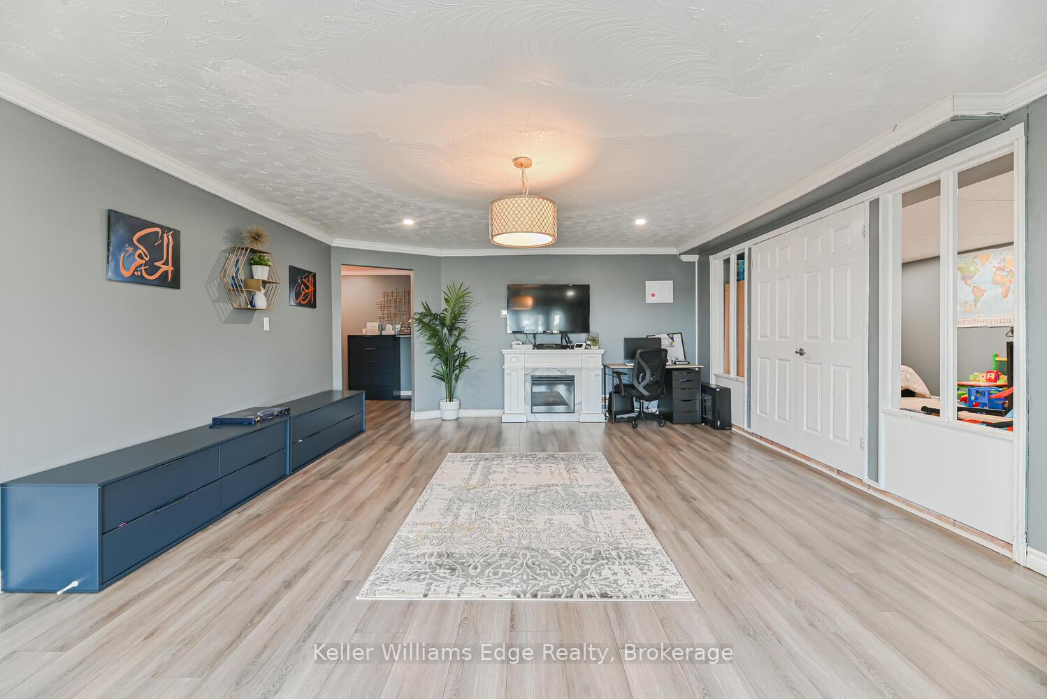 Photo 30 of 282 Book Road E, Hamilton, Airport Employment Area — HOMEH