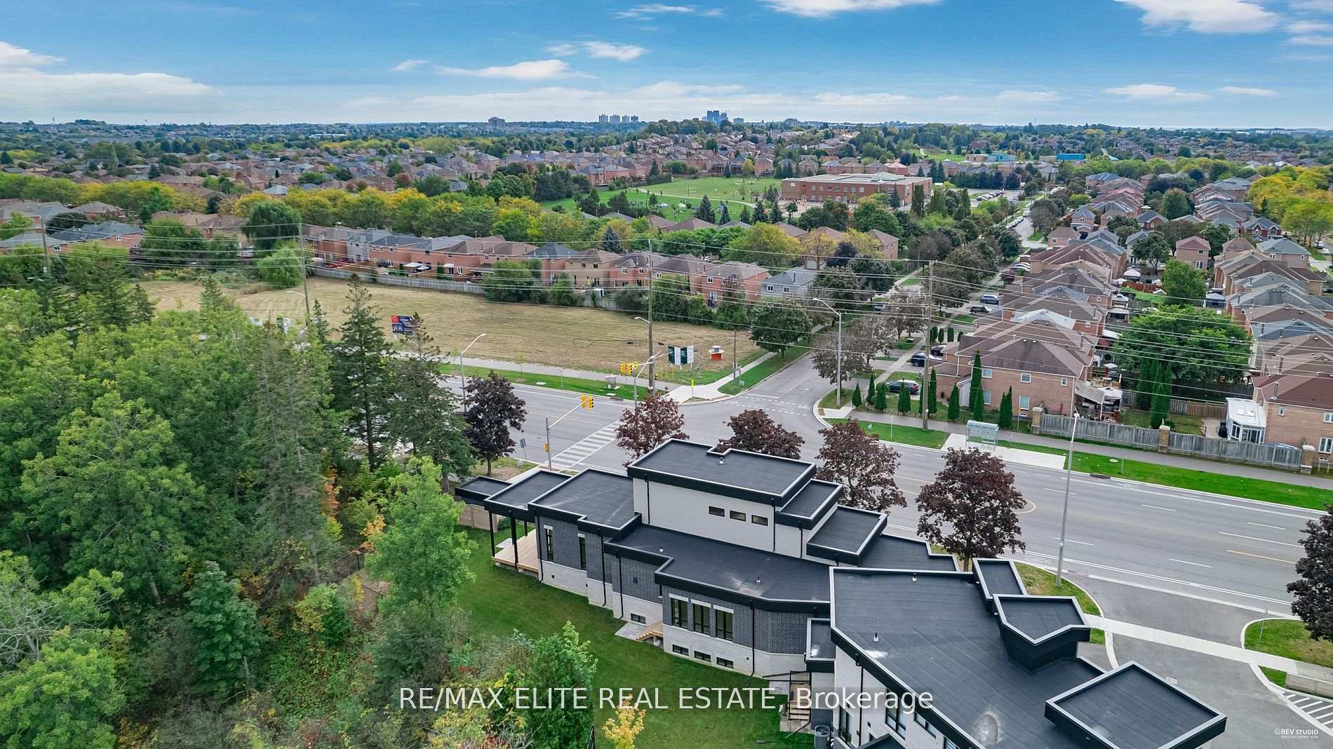 Photo 8 of 2 Tidmarsh Lane, Ajax, Central West — HOMEH