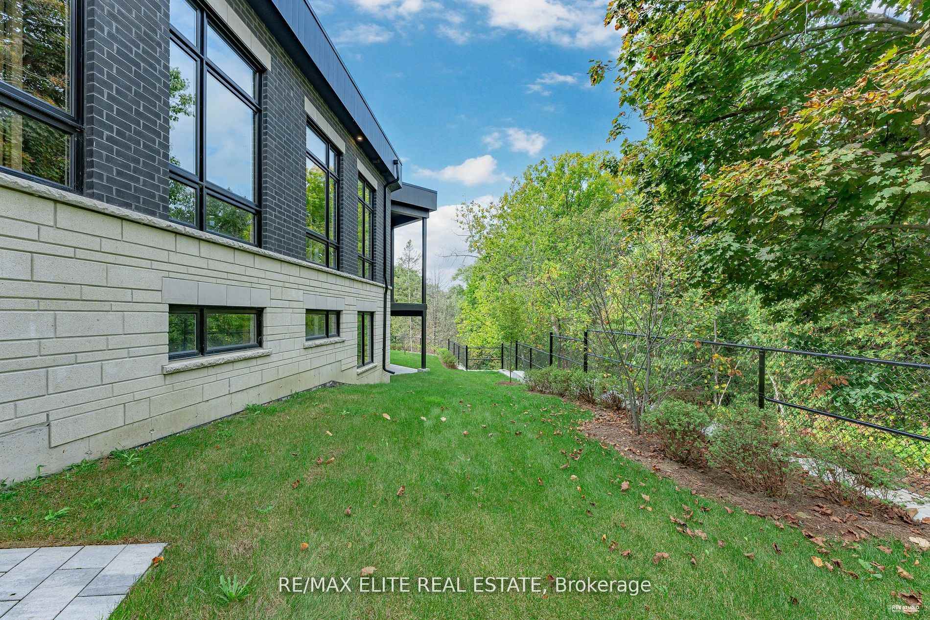 Photo 7 of 8 Tidmarsh Lane, Ajax, Central West — HOMEH