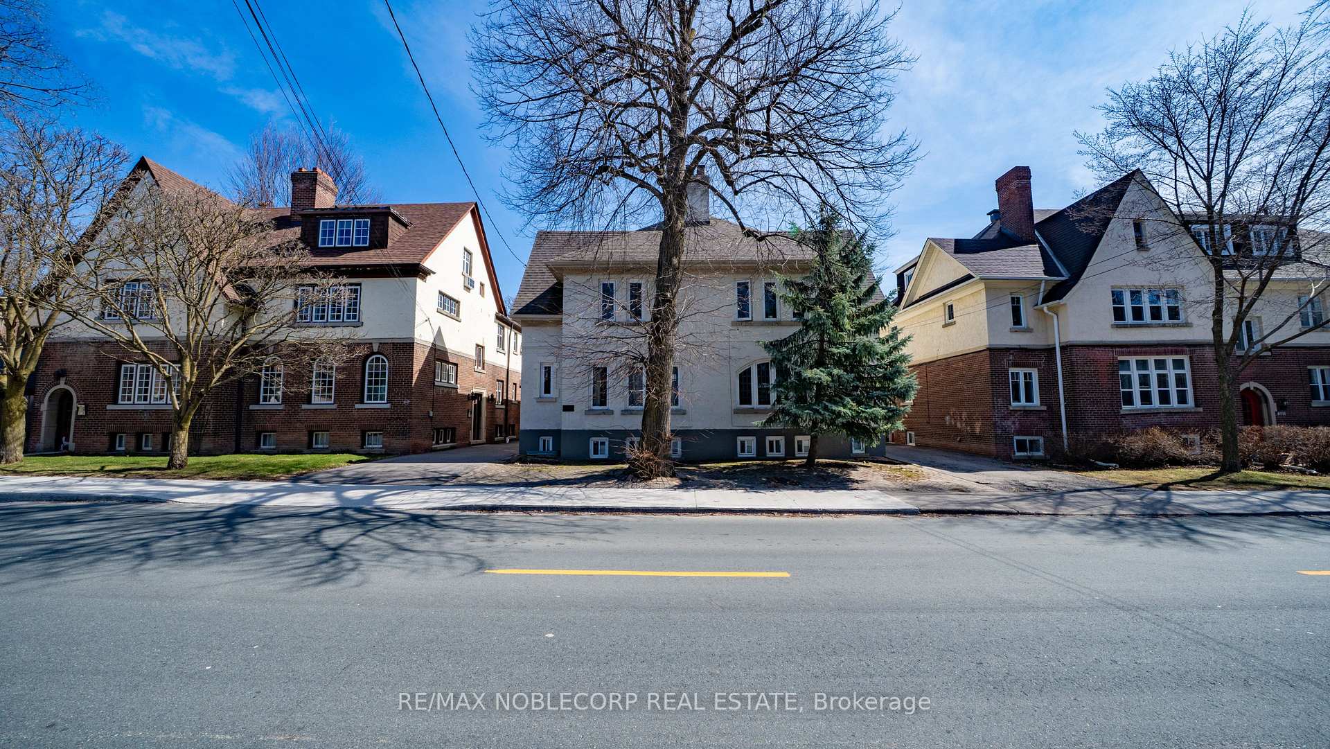 Photo 3 of 809-811 Duplex Avenue, Toronto, Lawrence Park South — HOMEH