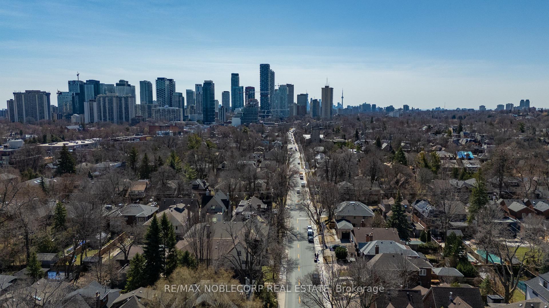 Photo 8 of 809-811 Duplex Avenue, Toronto, Lawrence Park South — HOMEH
