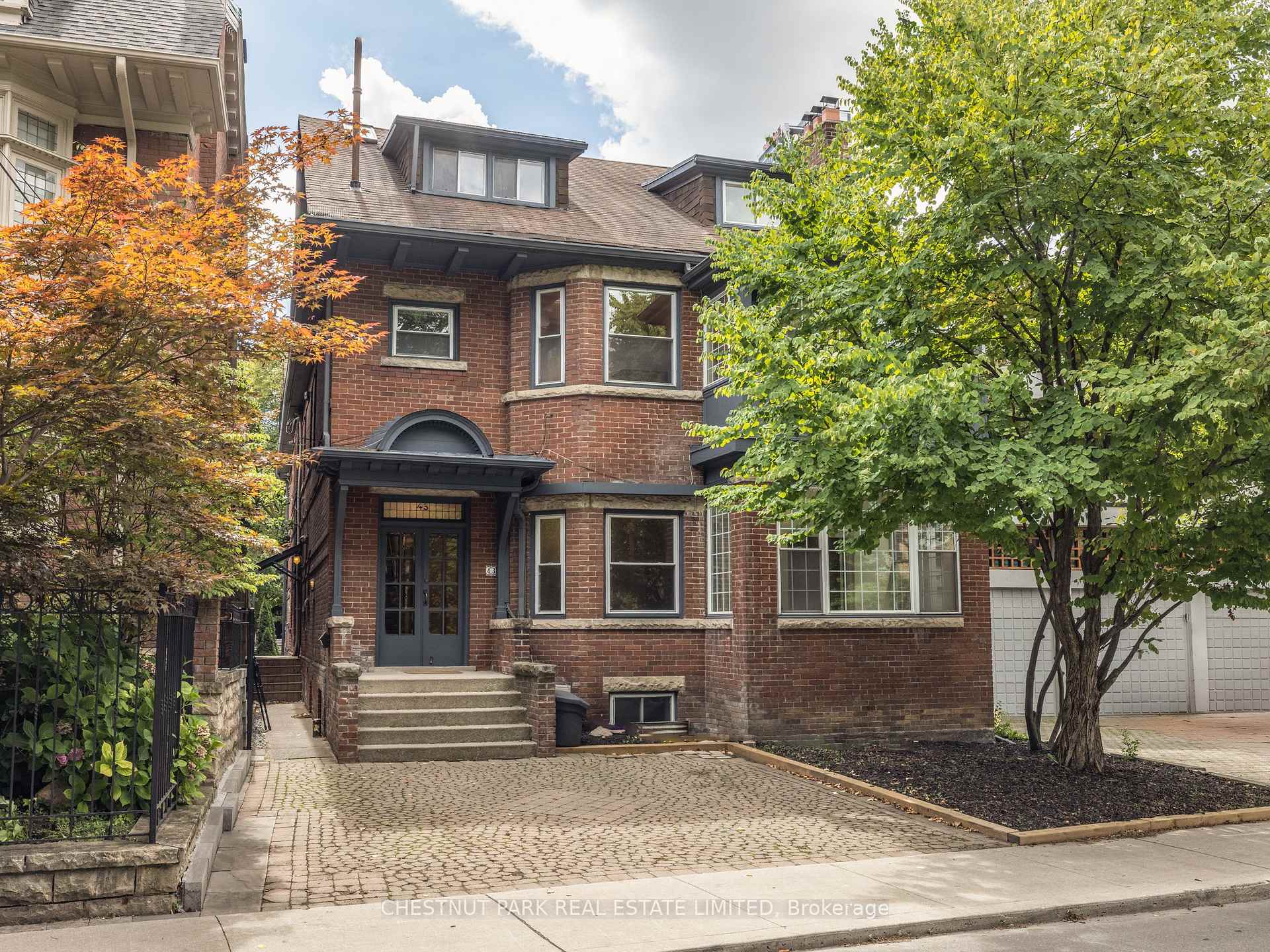 Photo 6 of 4 Maple Avenue, Toronto, Rosedale-Moore Park — HOMEH