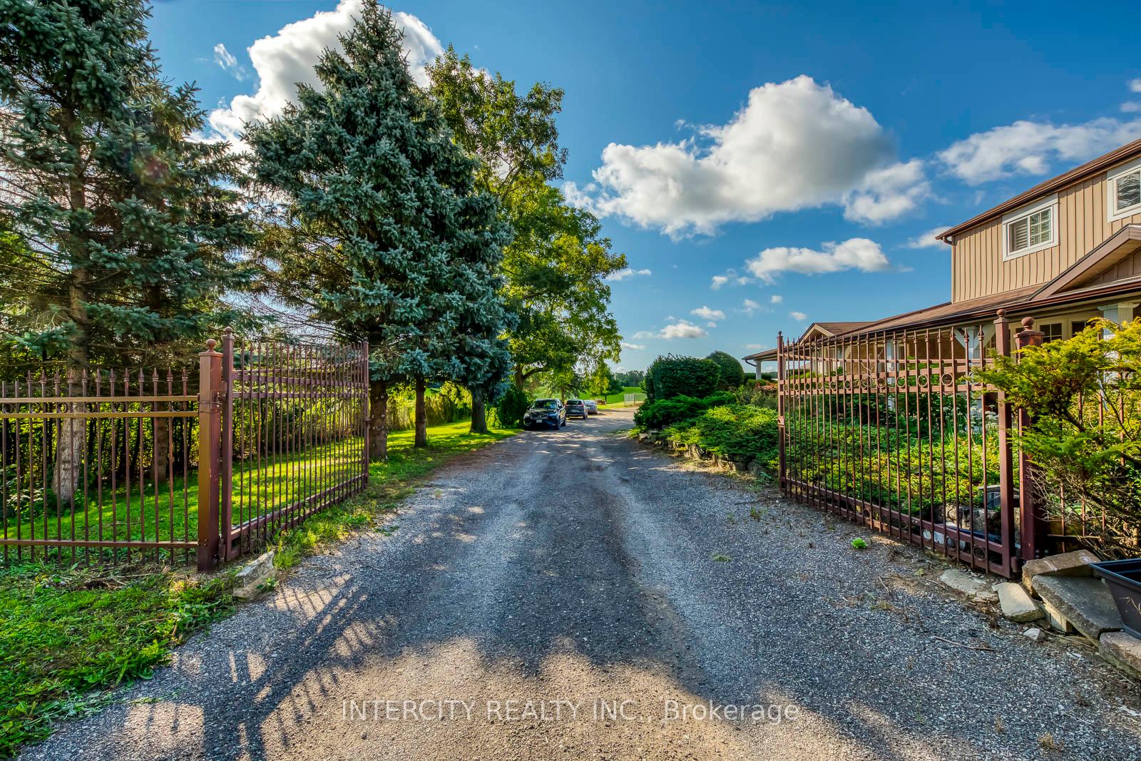 Photo 6 of 2764 Governors Road, Hamilton, Rural Ancaster — HOMEH