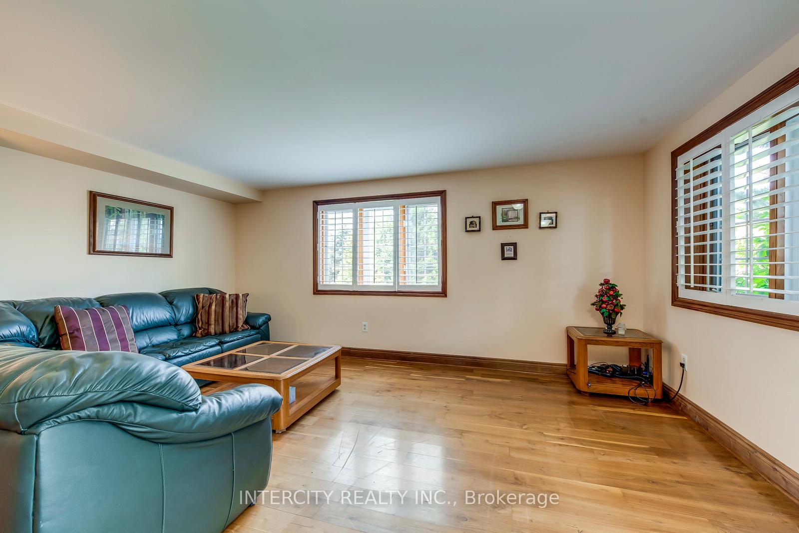 Photo 15 of 2764 Governors Road, Hamilton, Rural Ancaster — HOMEH