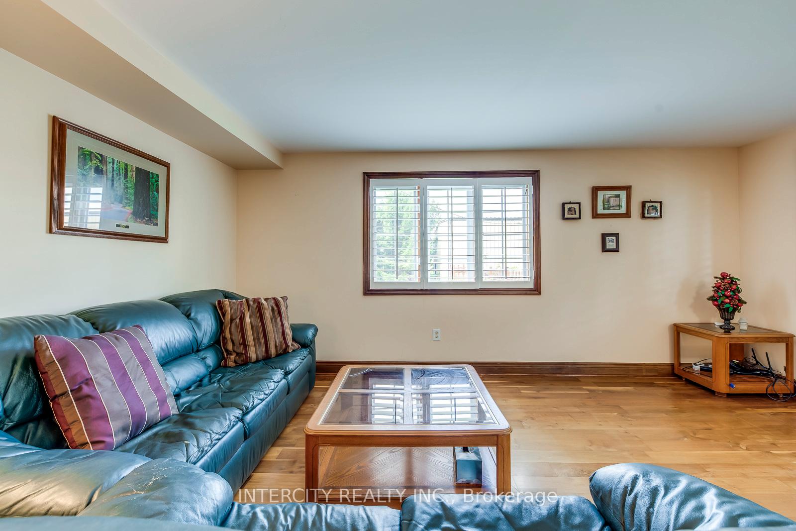 Photo 16 of 2764 Governors Road, Hamilton, Rural Ancaster — HOMEH