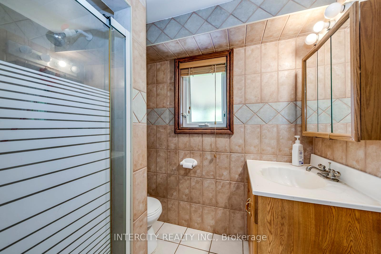 Photo 21 of 2764 Governors Road, Hamilton, Rural Ancaster — HOMEH