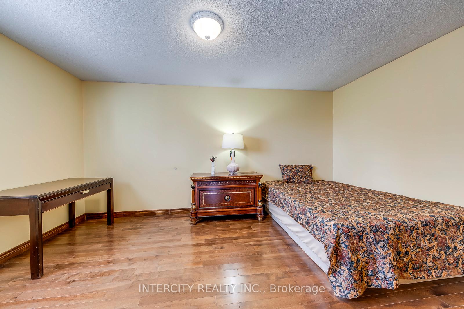 Photo 26 of 2764 Governors Road, Hamilton, Rural Ancaster — HOMEH