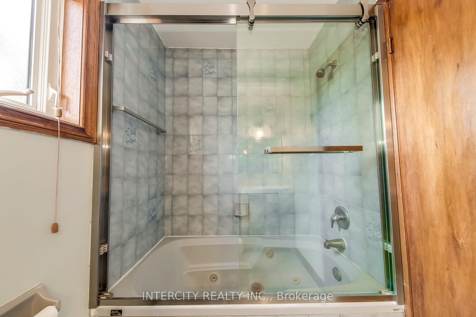 Photo 29 of 2764 Governors Road, Hamilton, Rural Ancaster — HOMEH
