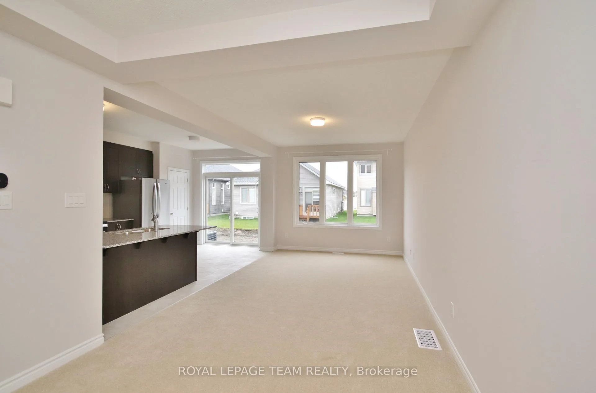 Photo 11 of 793 Brittanic Road, Ottawa, Kanata - Emerald Meadows/Trailwest — HOMEH