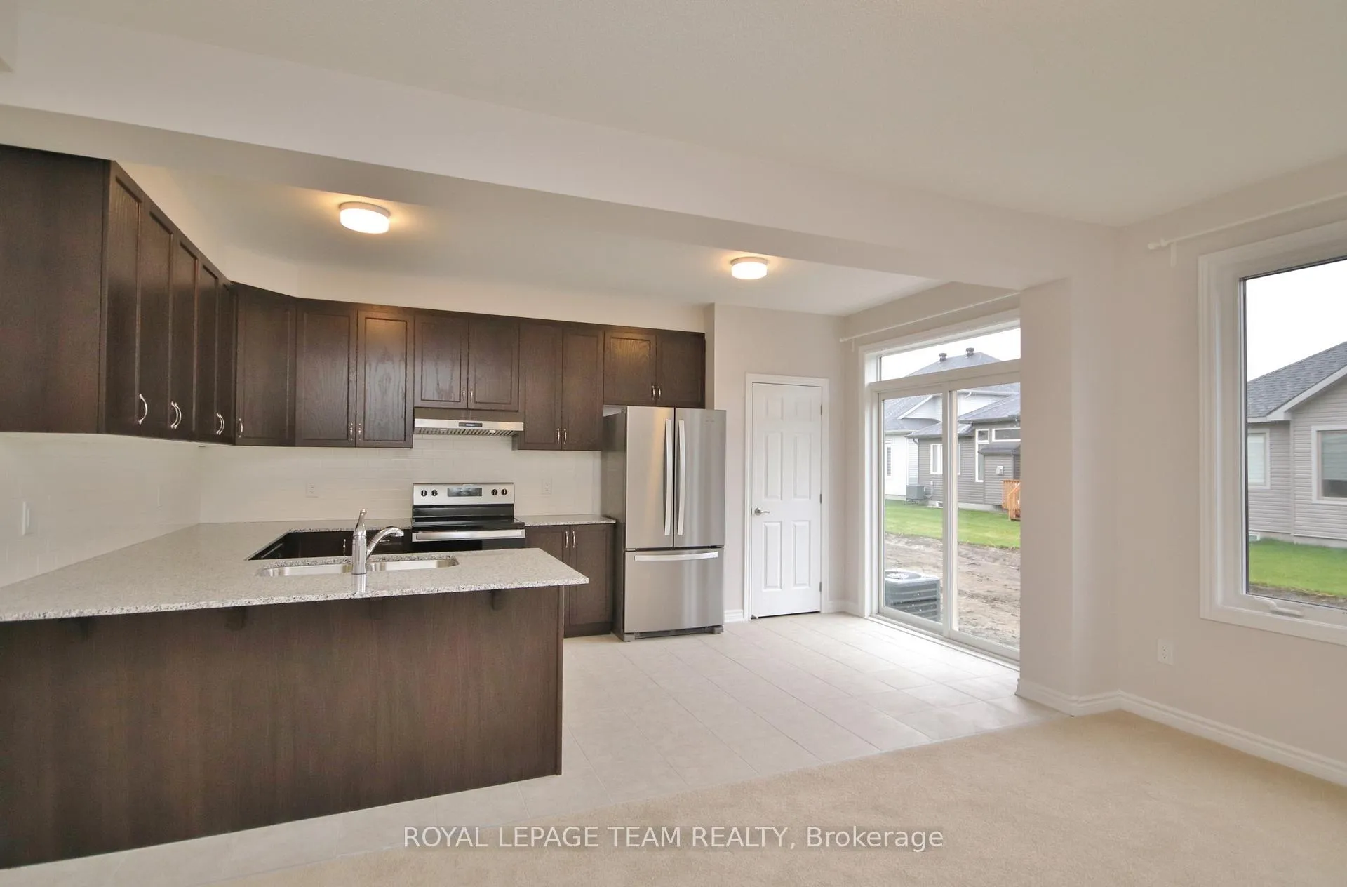 Photo 12 of 793 Brittanic Road, Ottawa, Kanata - Emerald Meadows/Trailwest — HOMEH