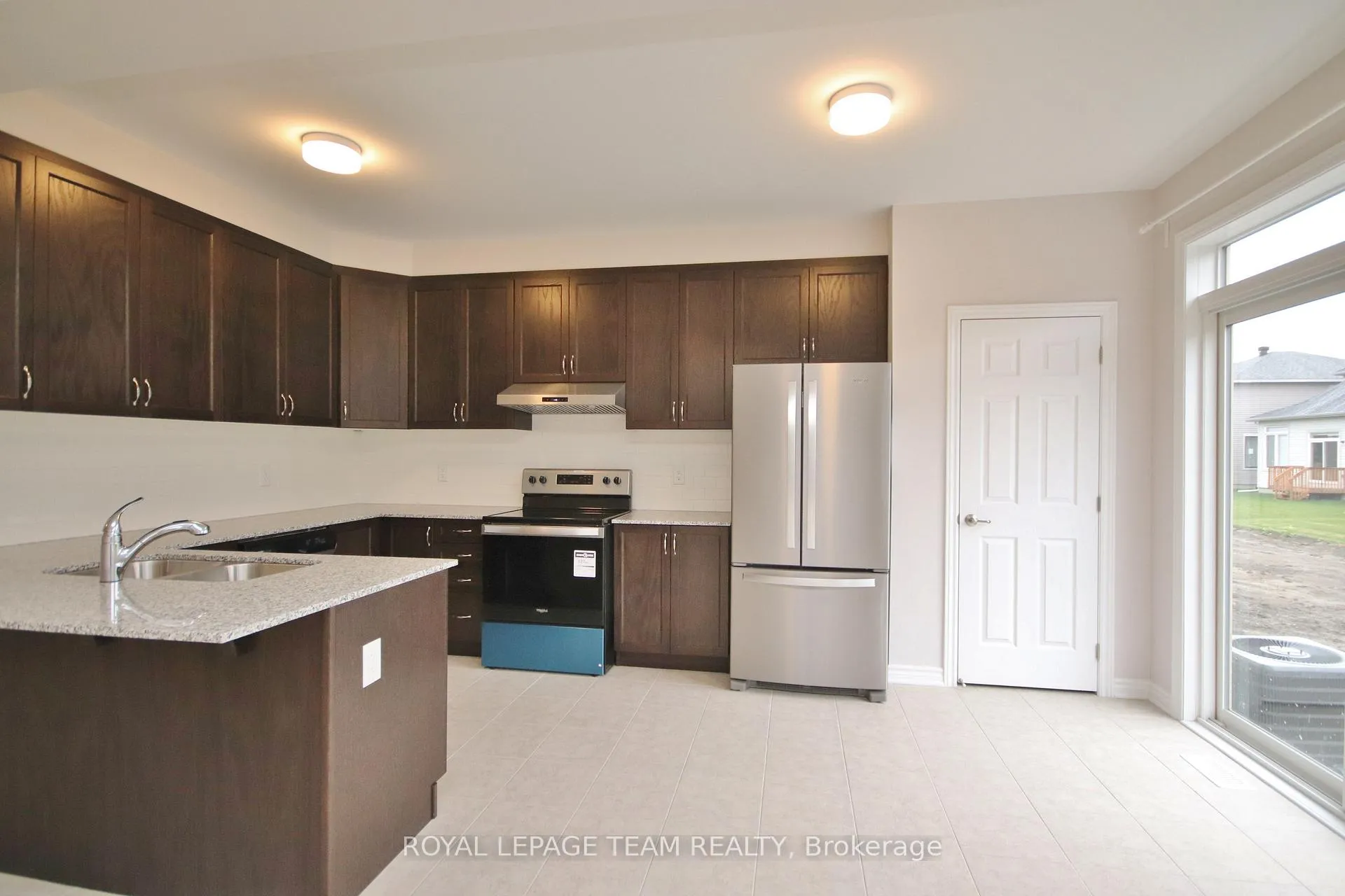Photo 13 of 793 Brittanic Road, Ottawa, Kanata - Emerald Meadows/Trailwest — HOMEH