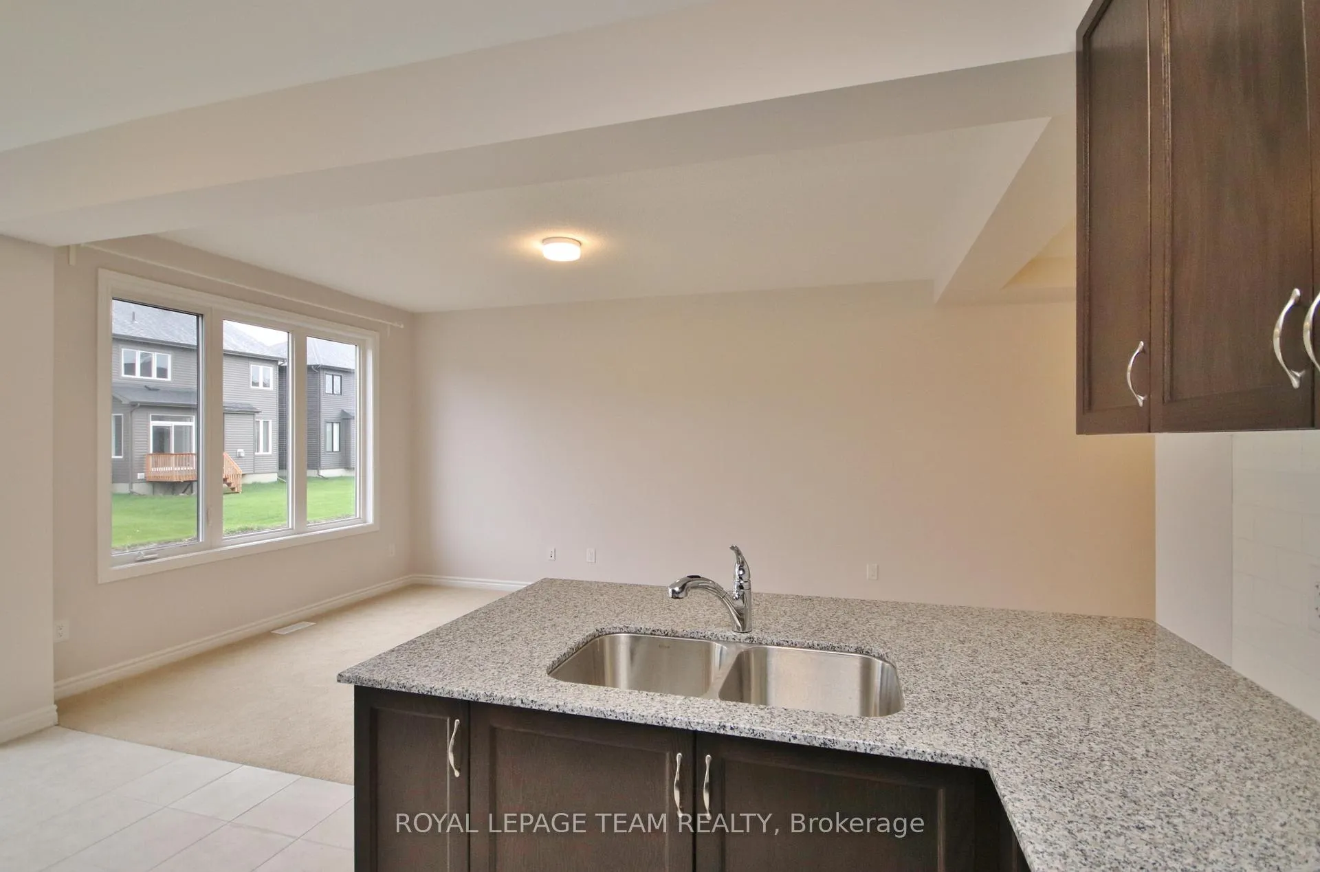Photo 16 of 793 Brittanic Road, Ottawa, Kanata - Emerald Meadows/Trailwest — HOMEH