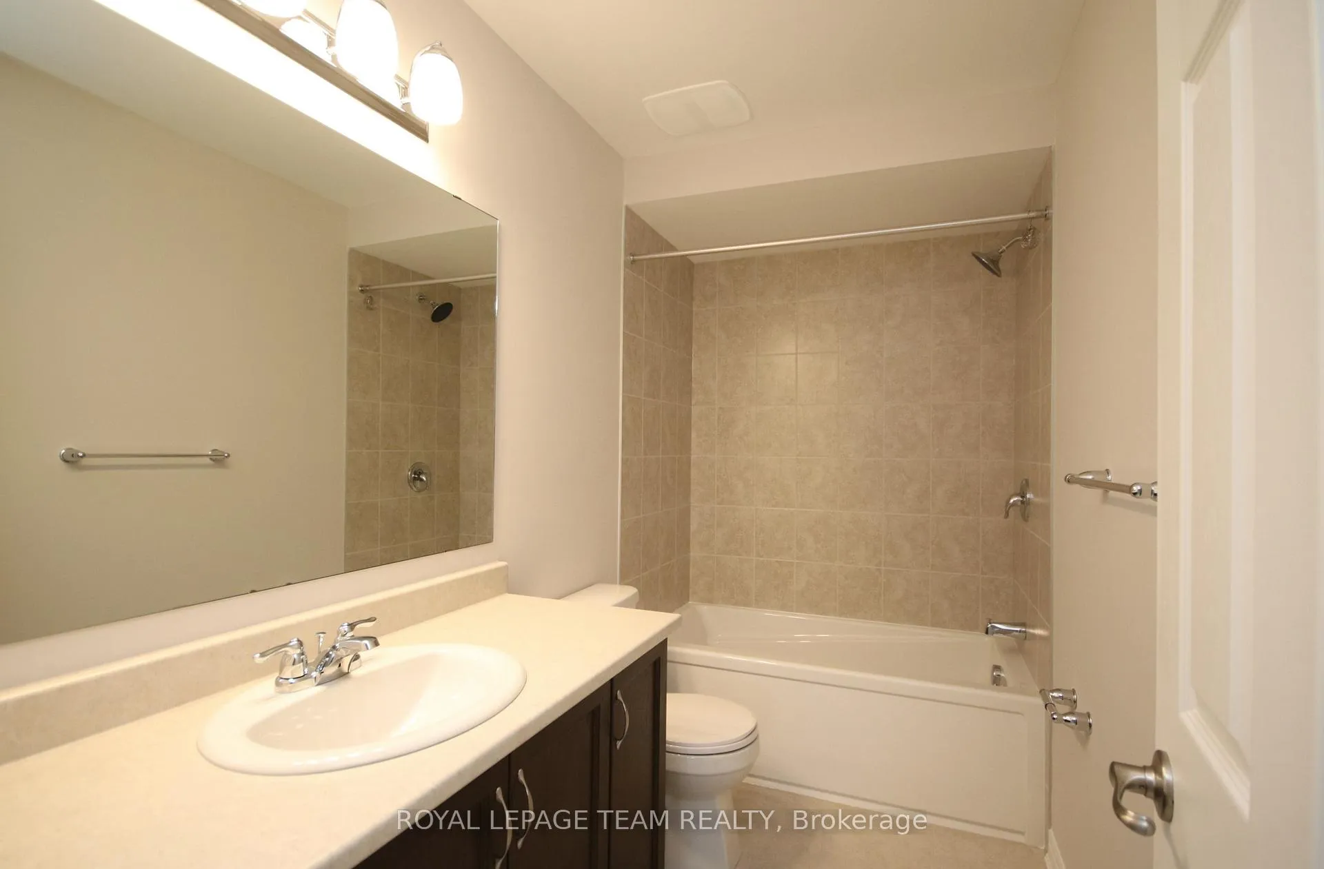Photo 23 of 793 Brittanic Road, Ottawa, Kanata - Emerald Meadows/Trailwest — HOMEH