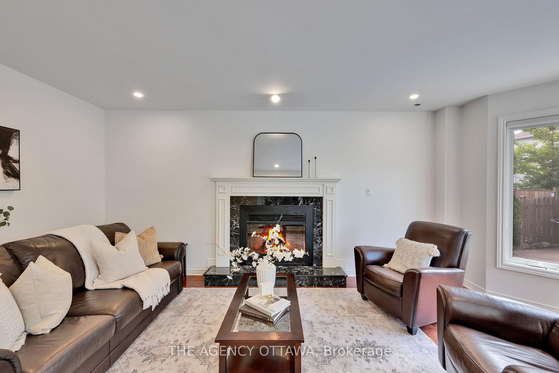 Photo 17 of 19 Forestglade Crescent, Ottawa, Hunt Club Park — HOMEH
