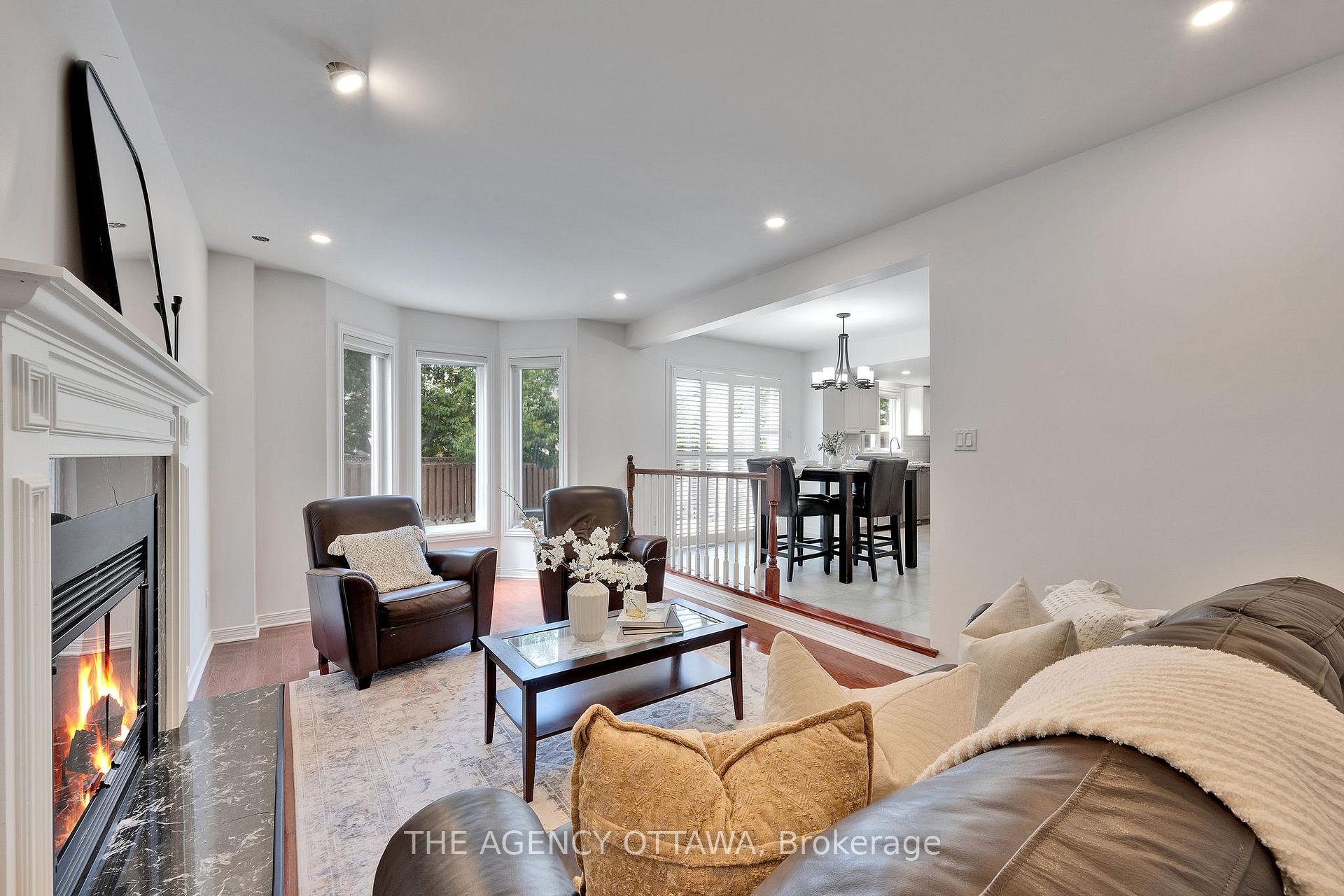 Photo 18 of 19 Forestglade Crescent, Ottawa, Hunt Club Park — HOMEH
