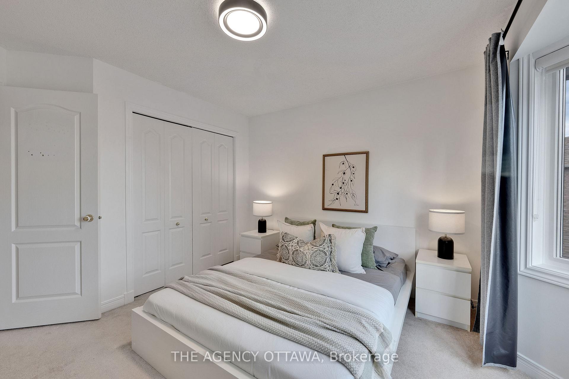 Photo 31 of 19 Forestglade Crescent, Ottawa, Hunt Club Park — HOMEH