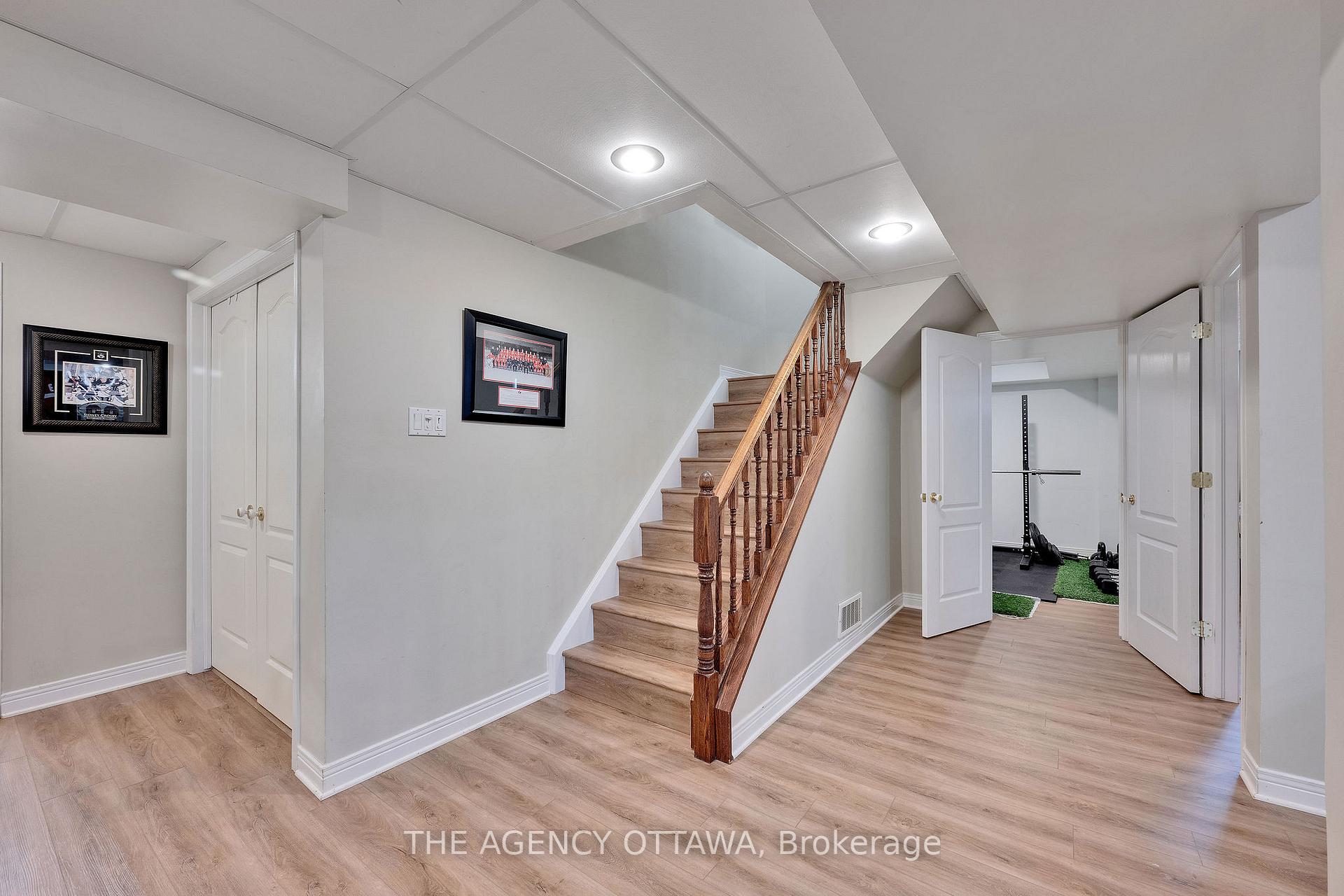 Photo 36 of 19 Forestglade Crescent, Ottawa, Hunt Club Park — HOMEH