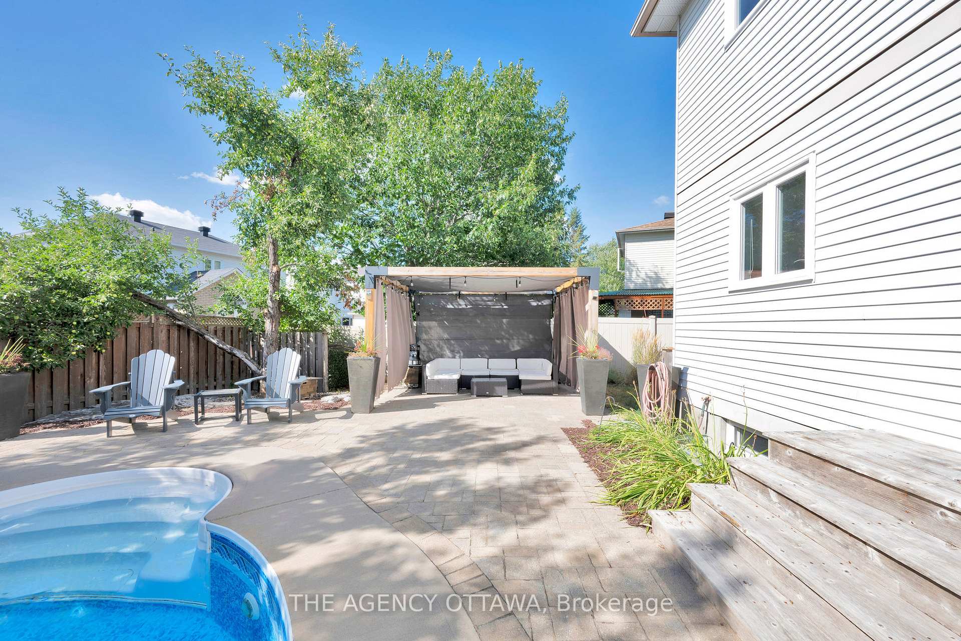 Photo 48 of 19 Forestglade Crescent, Ottawa, Hunt Club Park — HOMEH