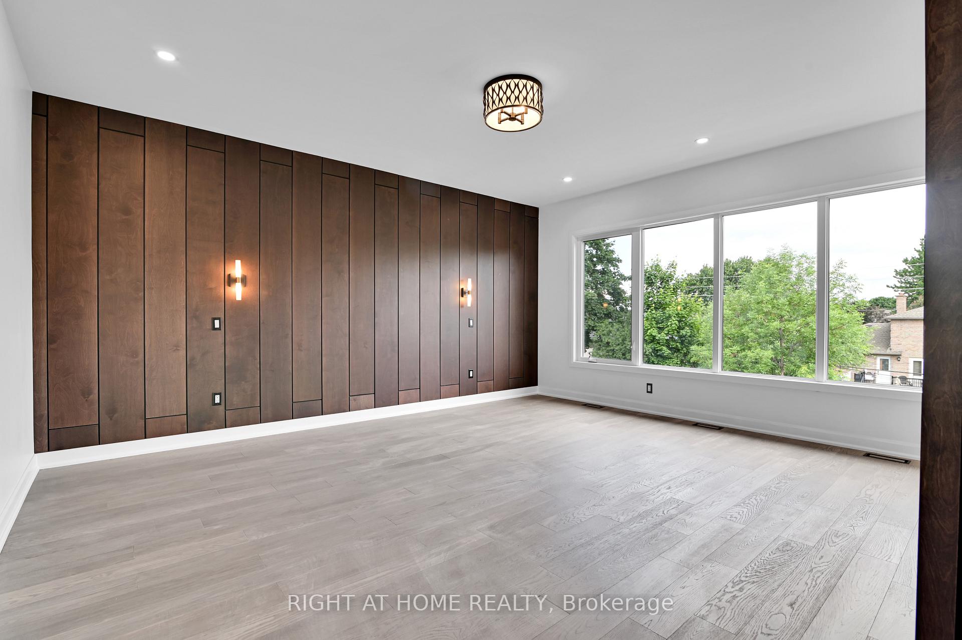 Photo 19 of 103 Fieldrow Street, Ottawa, Meadowlands/Crestview — HOMEH