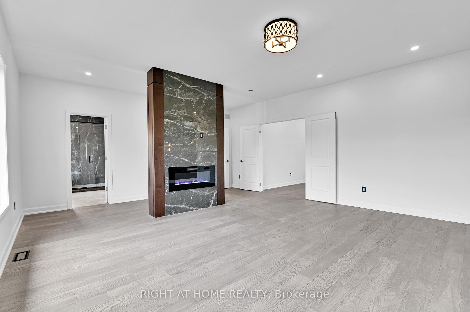 Photo 20 of 103 Fieldrow Street, Ottawa, Meadowlands/Crestview — HOMEH