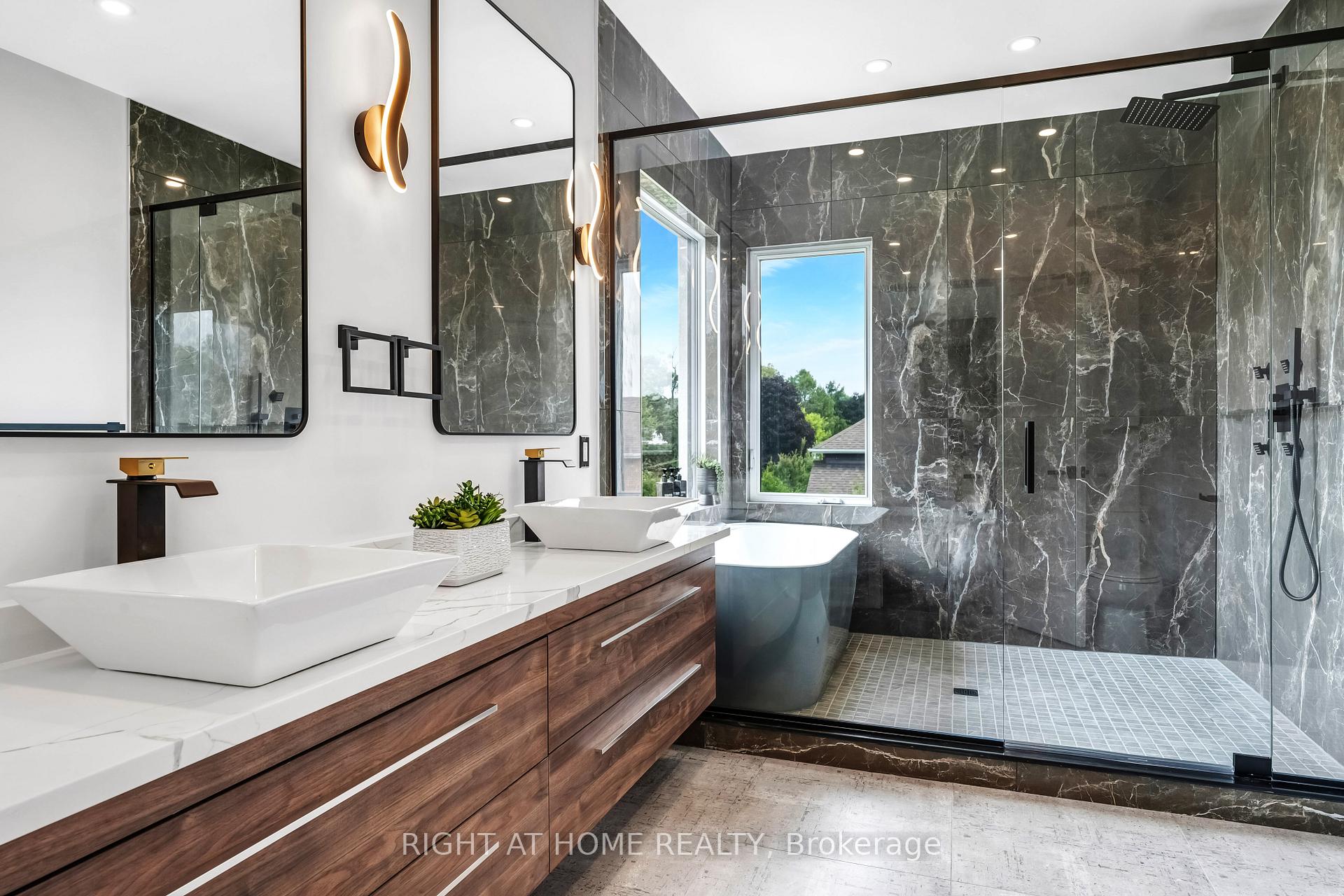Photo 21 of 103 Fieldrow Street, Ottawa, Meadowlands/Crestview — HOMEH