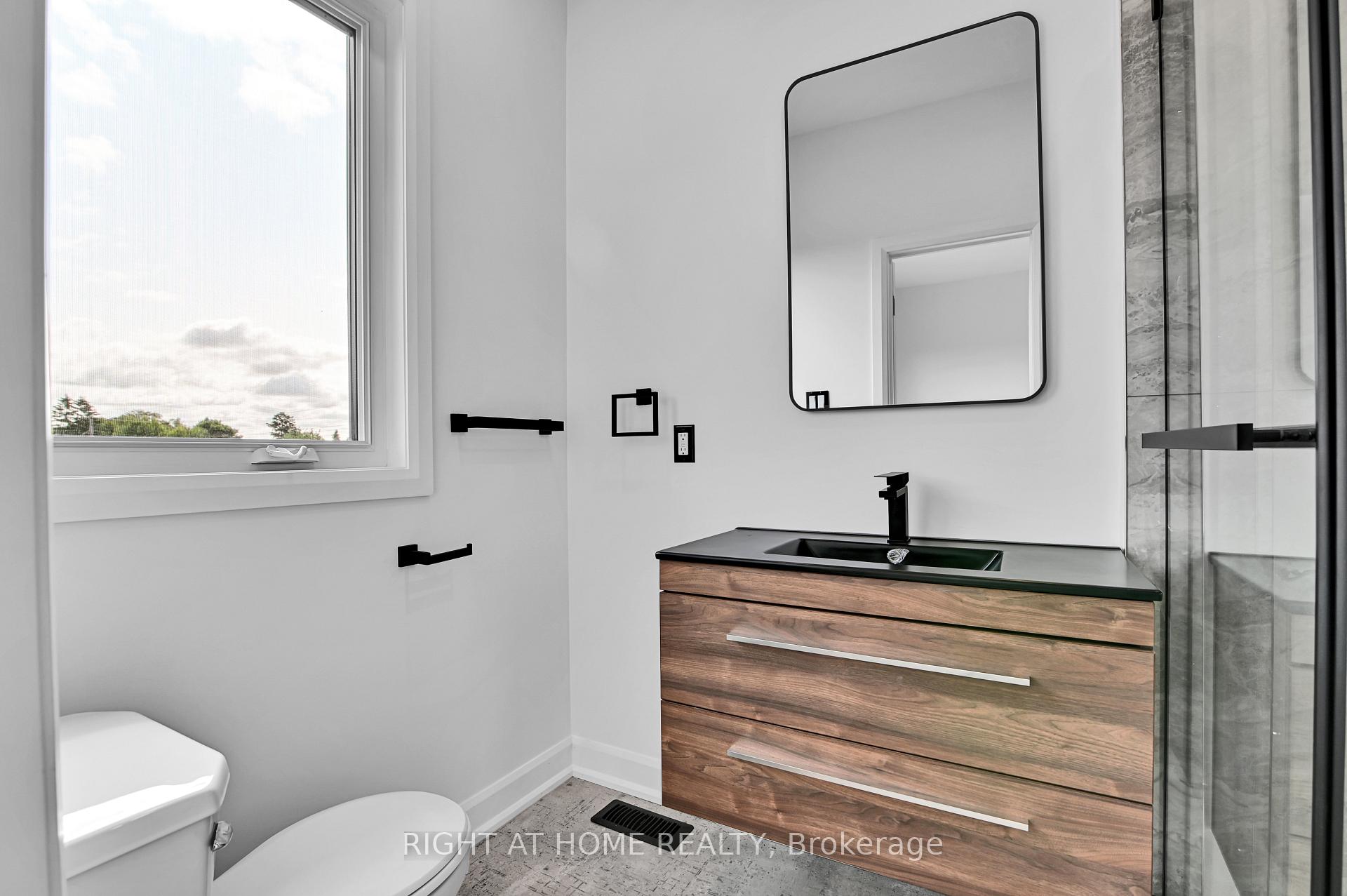 Photo 24 of 103 Fieldrow Street, Ottawa, Meadowlands/Crestview — HOMEH