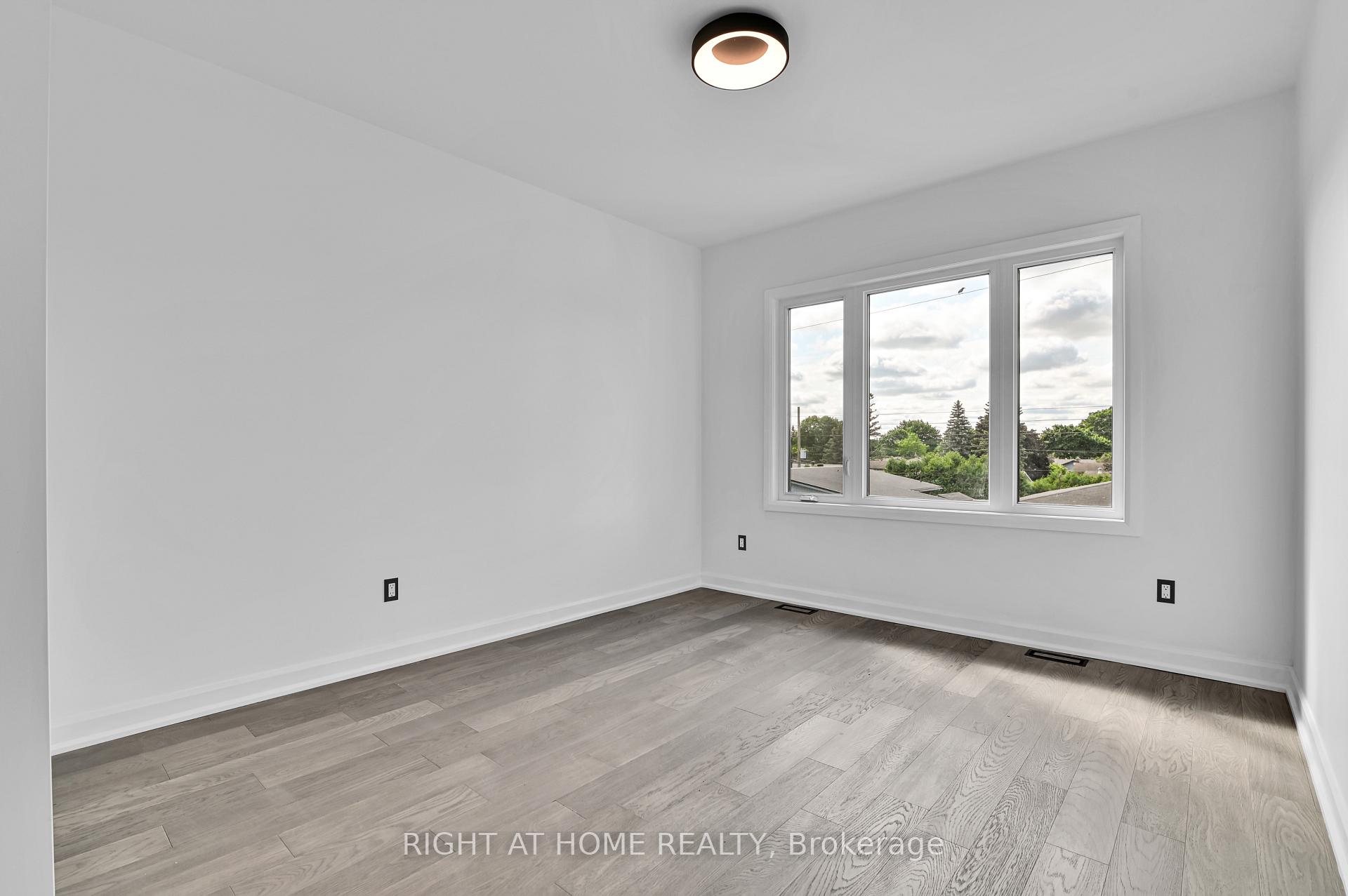 Photo 27 of 103 Fieldrow Street, Ottawa, Meadowlands/Crestview — HOMEH