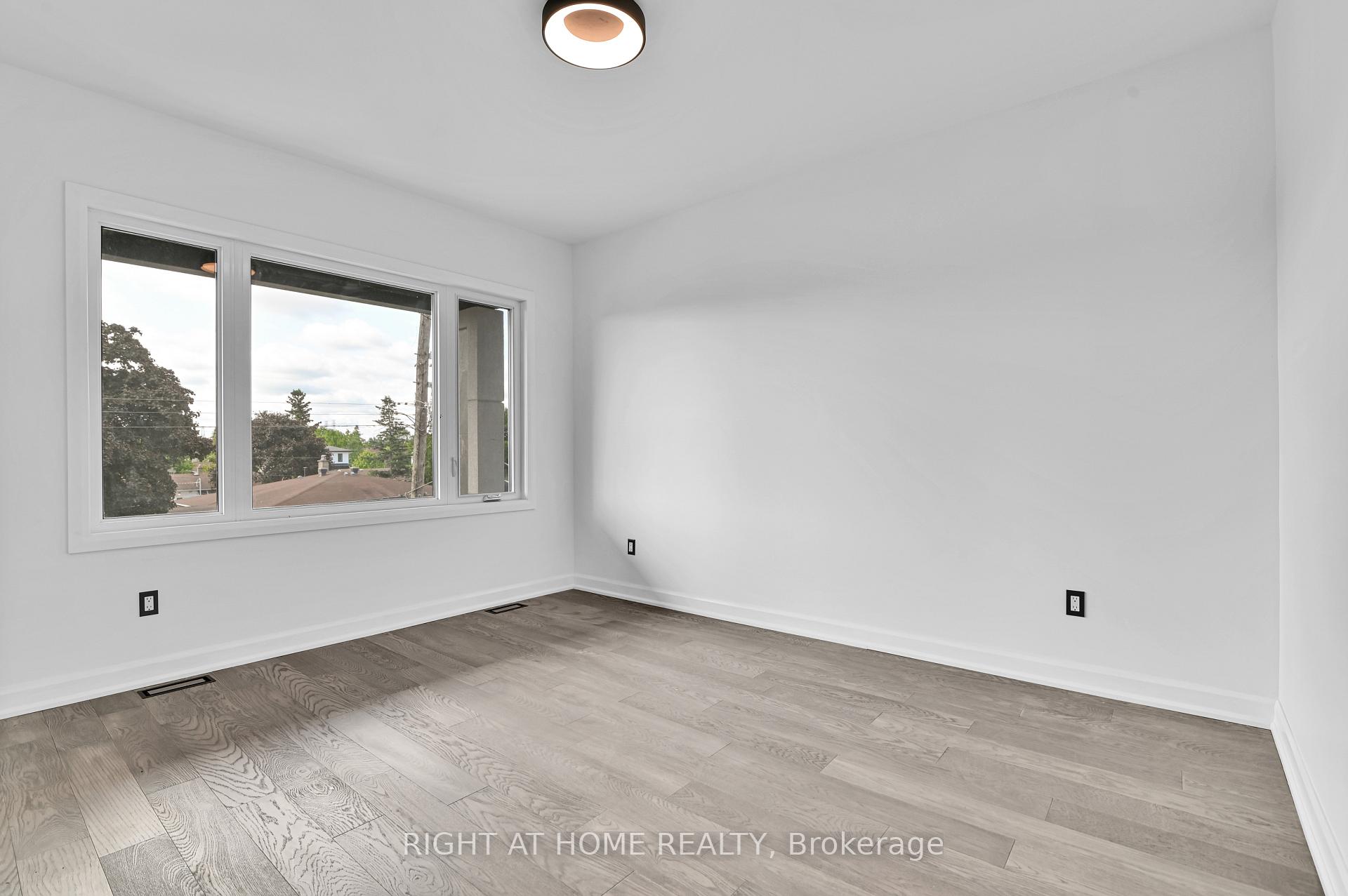 Photo 29 of 103 Fieldrow Street, Ottawa, Meadowlands/Crestview — HOMEH