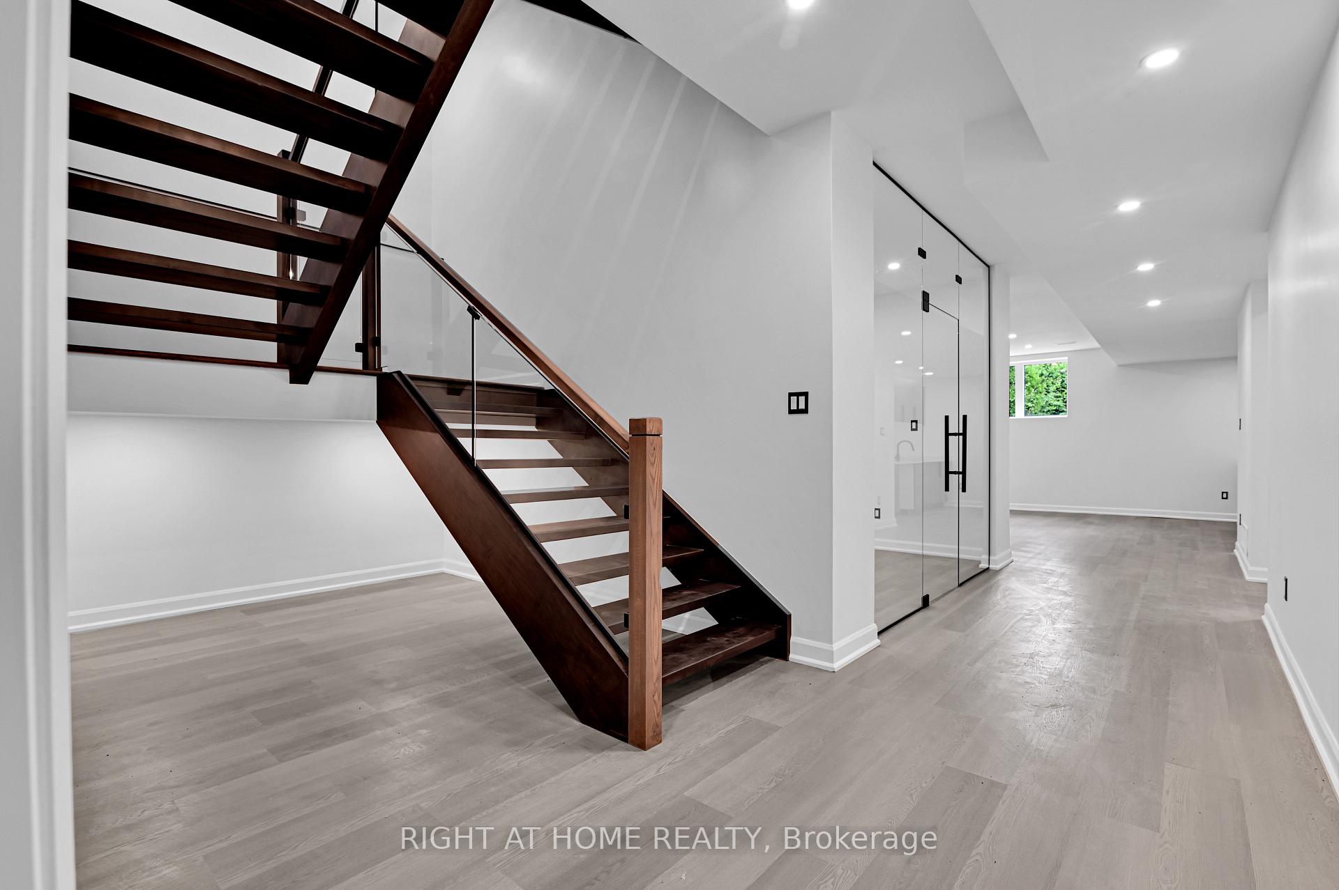 Photo 31 of 103 Fieldrow Street, Ottawa, Meadowlands/Crestview — HOMEH