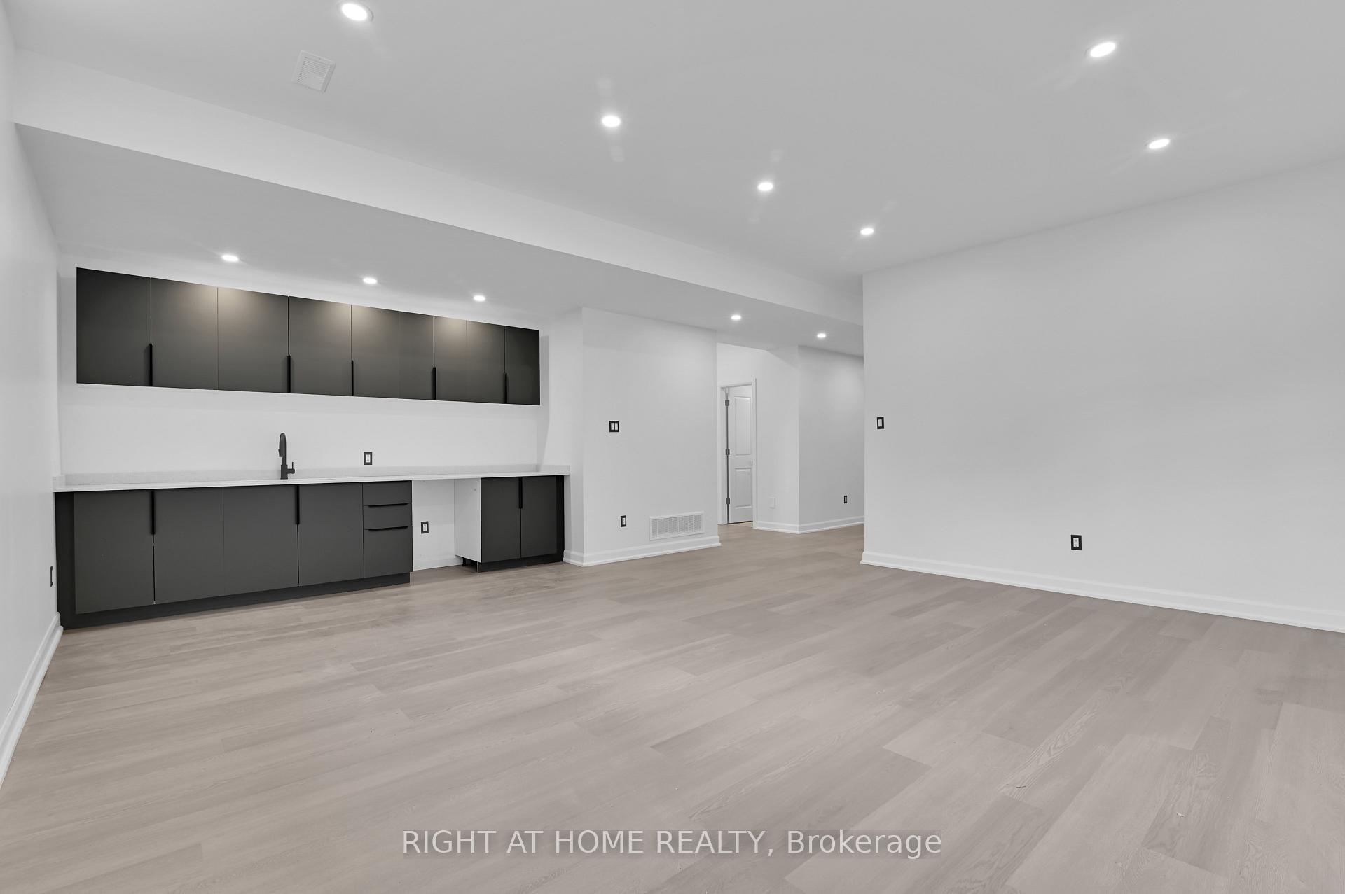 Photo 38 of 103 Fieldrow Street, Ottawa, Meadowlands/Crestview — HOMEH