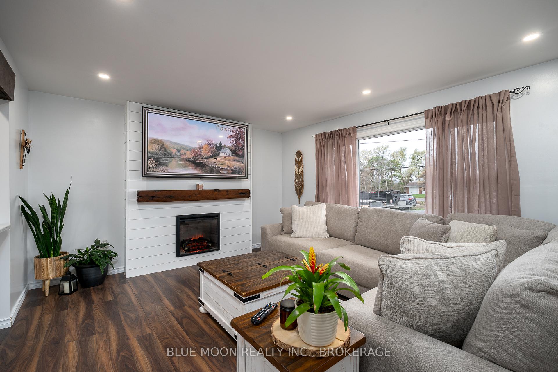 Photo 7 of 601 Millhaven Road, Loyalist, Lennox and Addington - South — HOMEH