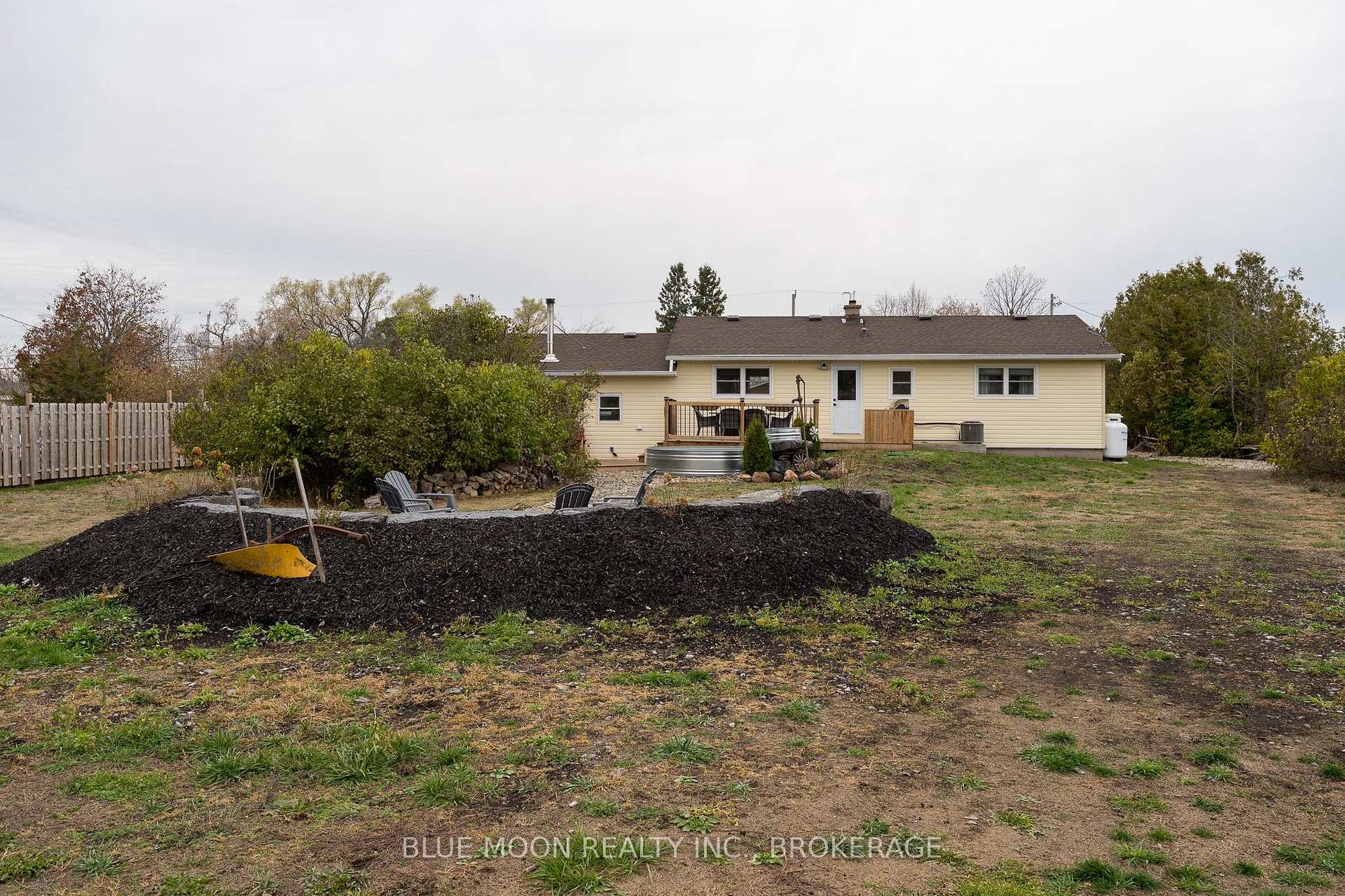 Photo 24 of 601 Millhaven Road, Loyalist, Lennox and Addington - South — HOMEH
