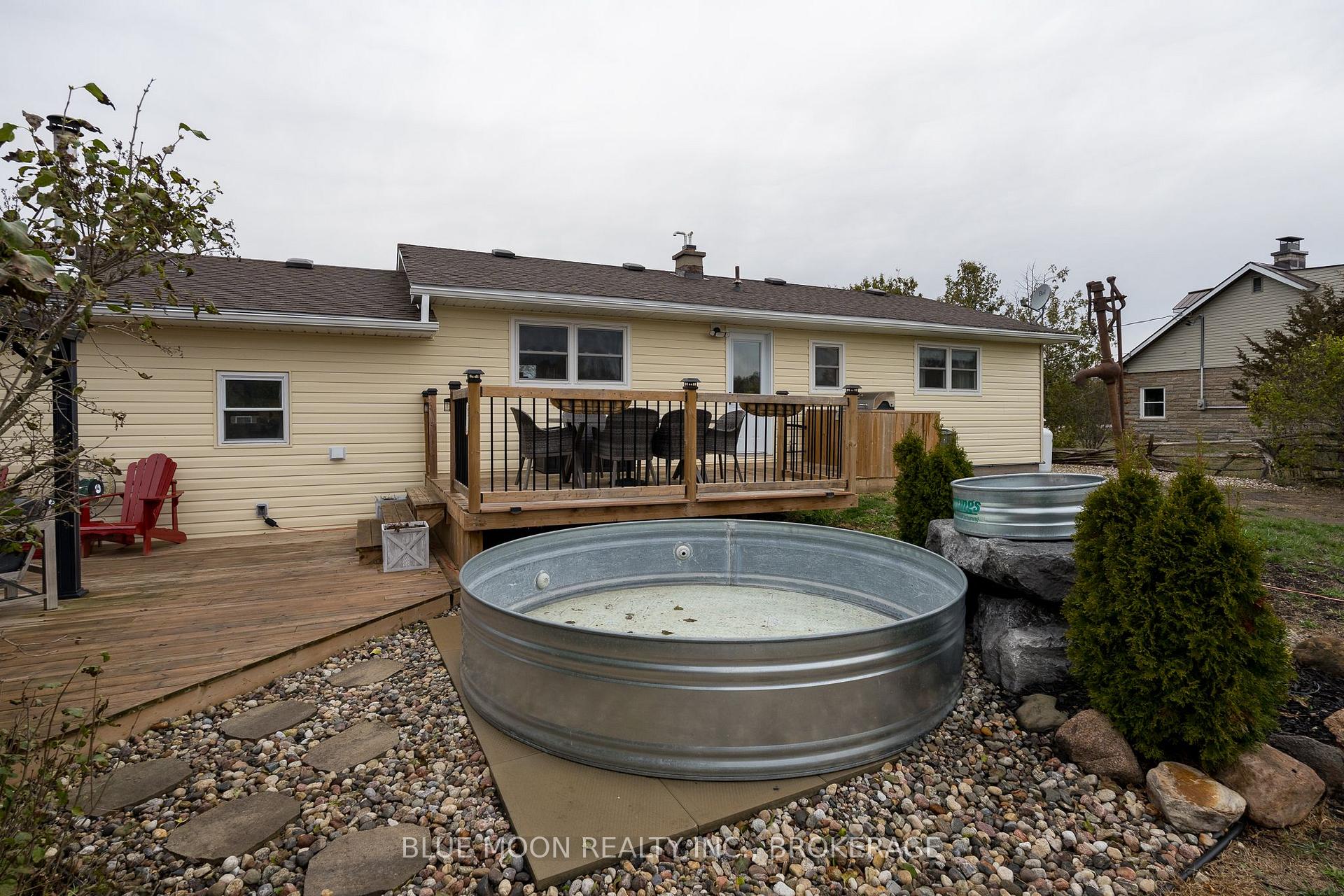Photo 26 of 601 Millhaven Road, Loyalist, Lennox and Addington - South — HOMEH