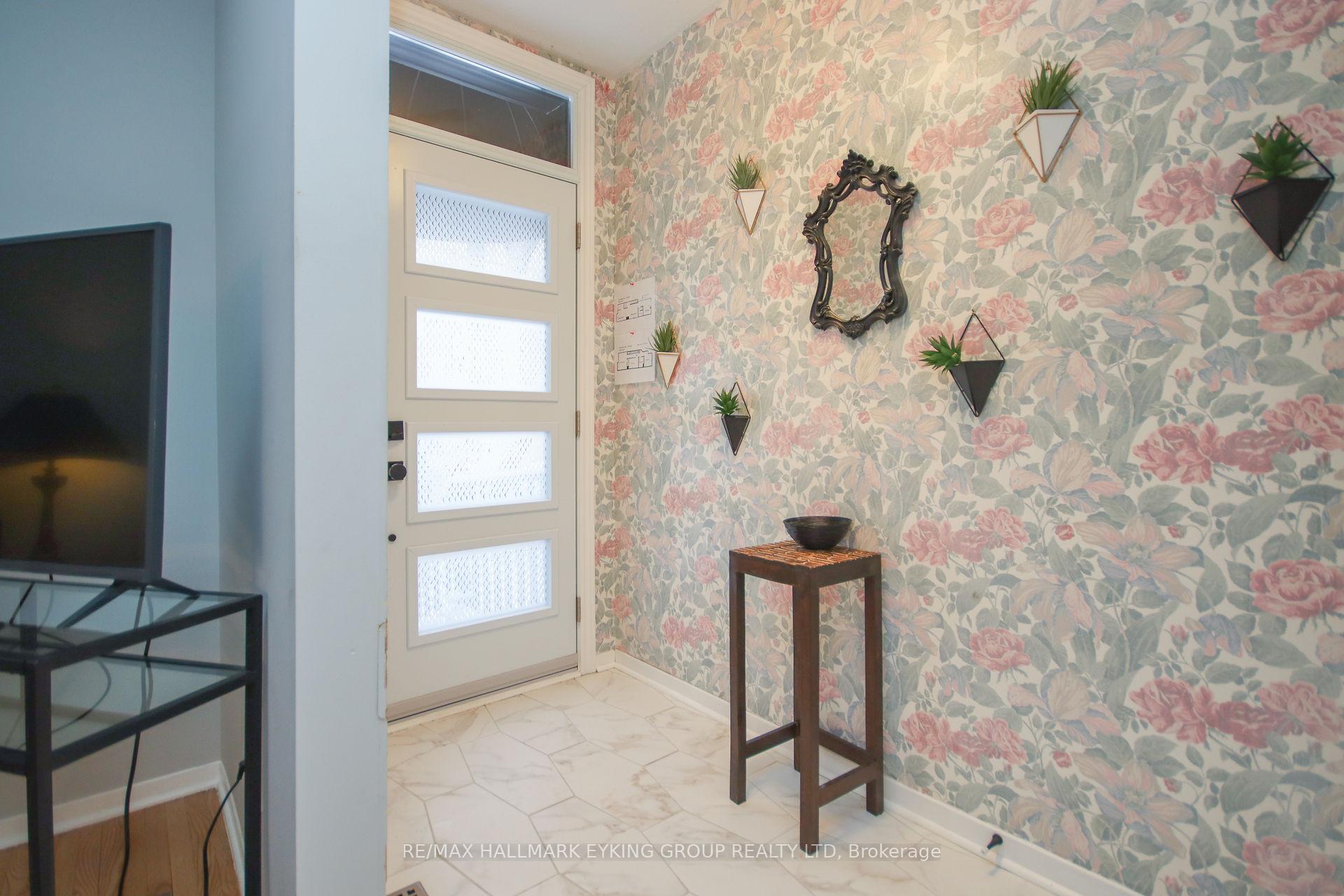 Photo 5 of 239 York Street, Ottawa, Lower Town — HOMEH