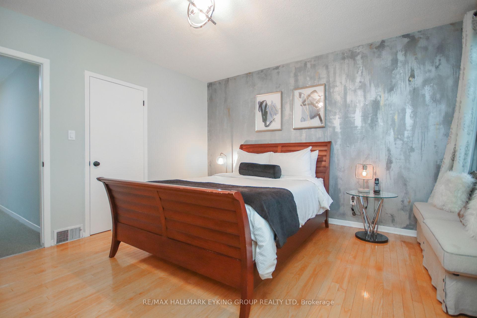 Photo 32 of 239 York Street, Ottawa, Lower Town — HOMEH