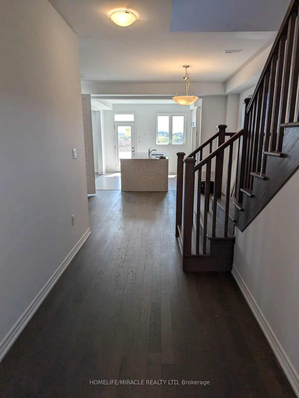 Photo 4 of Unit Upper, 65 Suzuki Street, Barrie, Rural Barrie Southeast — HOMEH